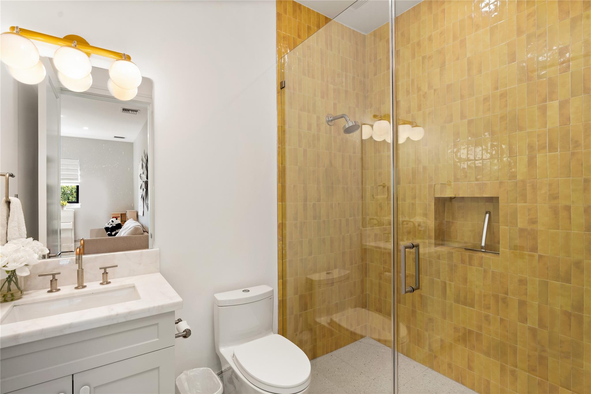 Lighthouse Point 6th Sec - Residential