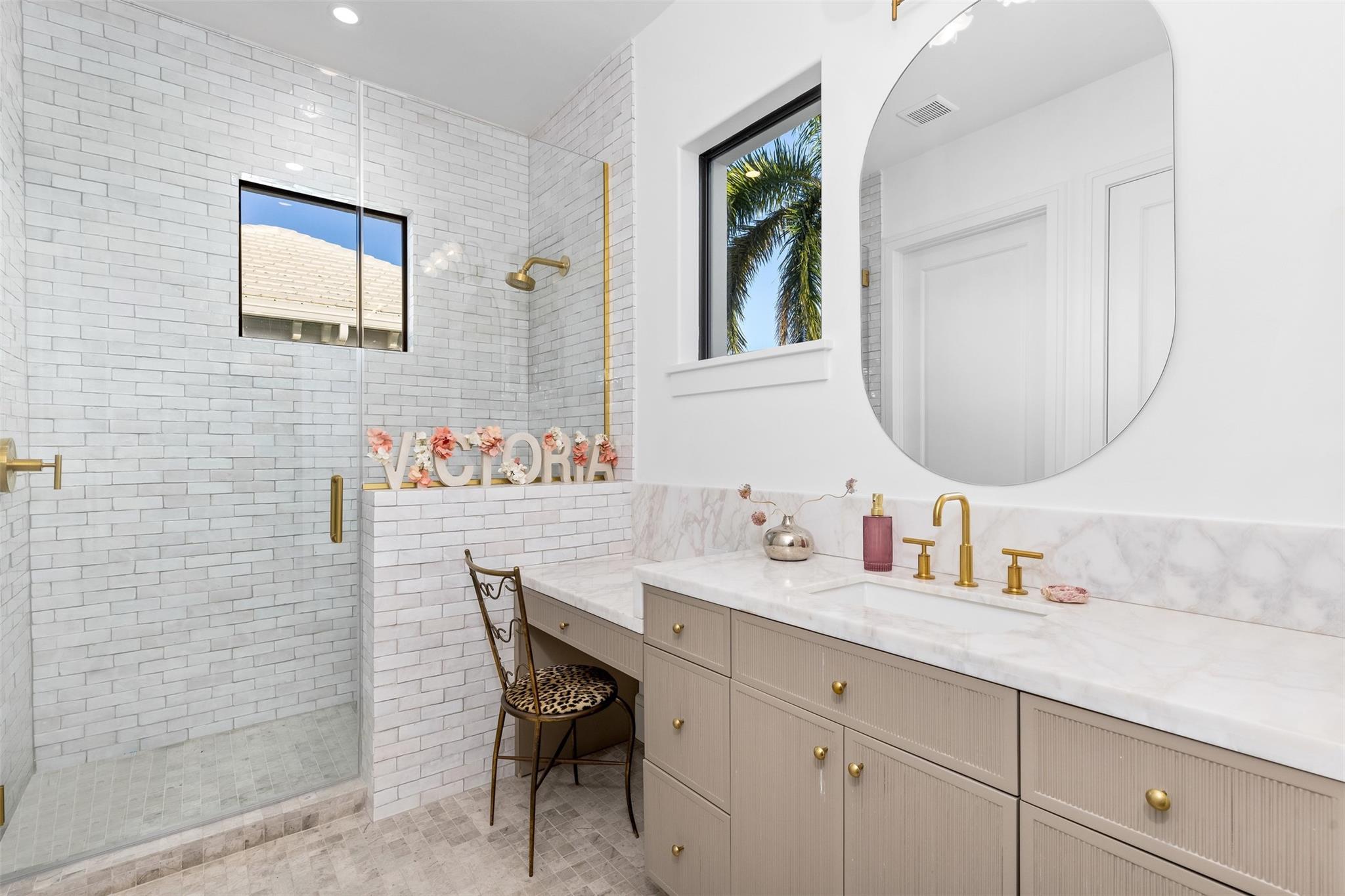 Lighthouse Point 6th Sec - Residential