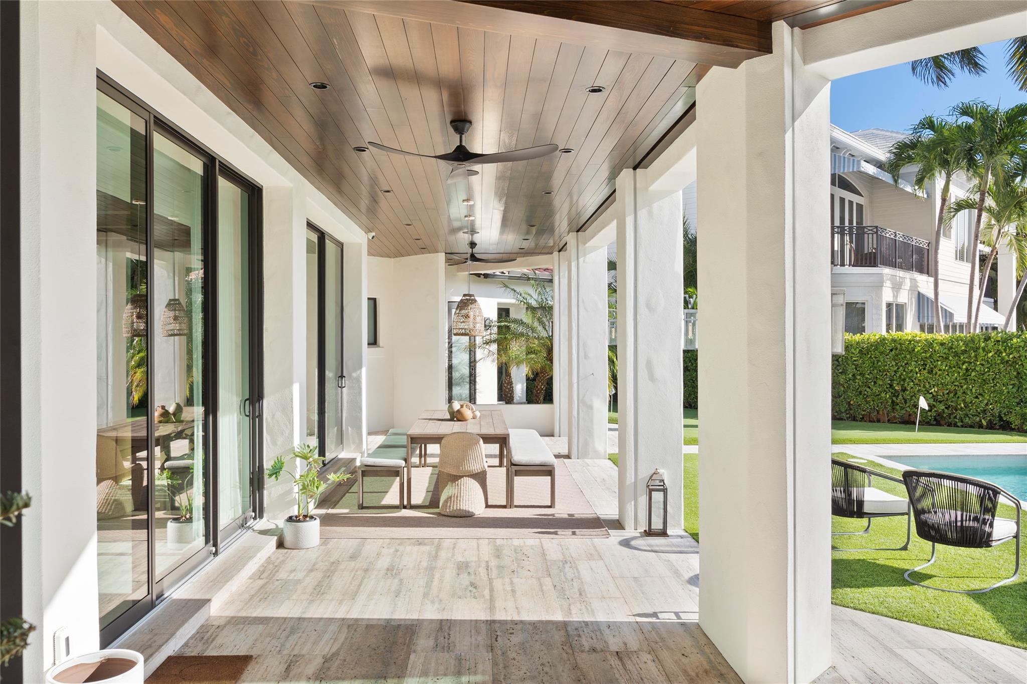 Lighthouse Point 6th Sec - Residential