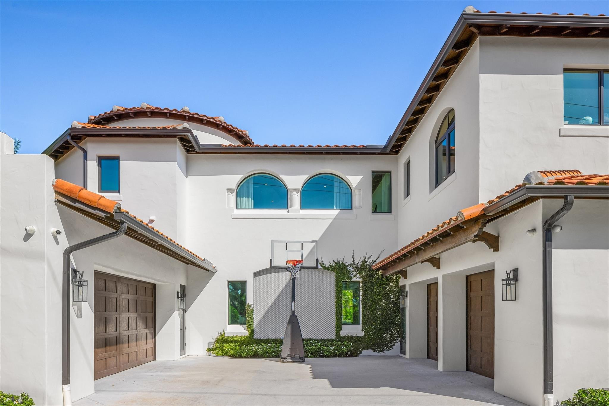 Lighthouse Point 6th Sec - Residential