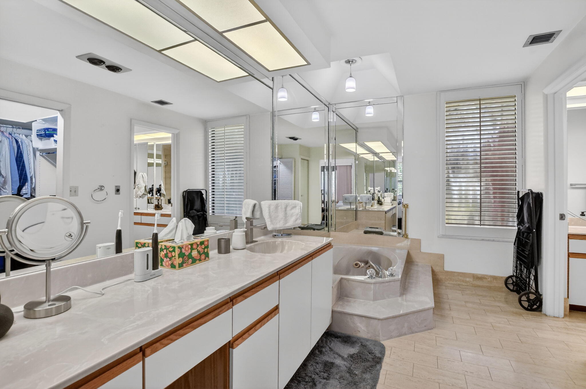 LA PAZ AT BOCA POINTE - Residential