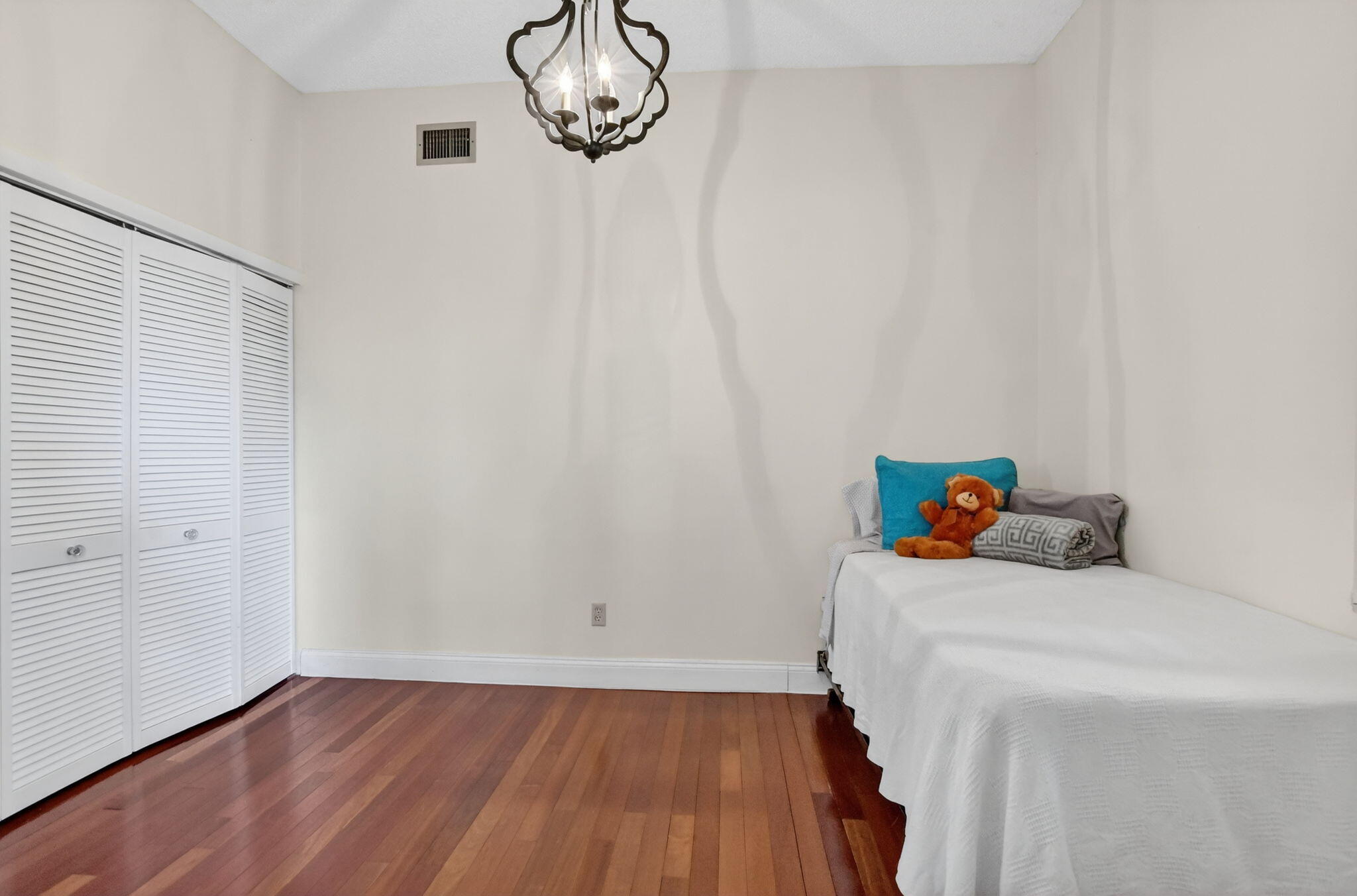 LA PAZ AT BOCA POINTE - Residential