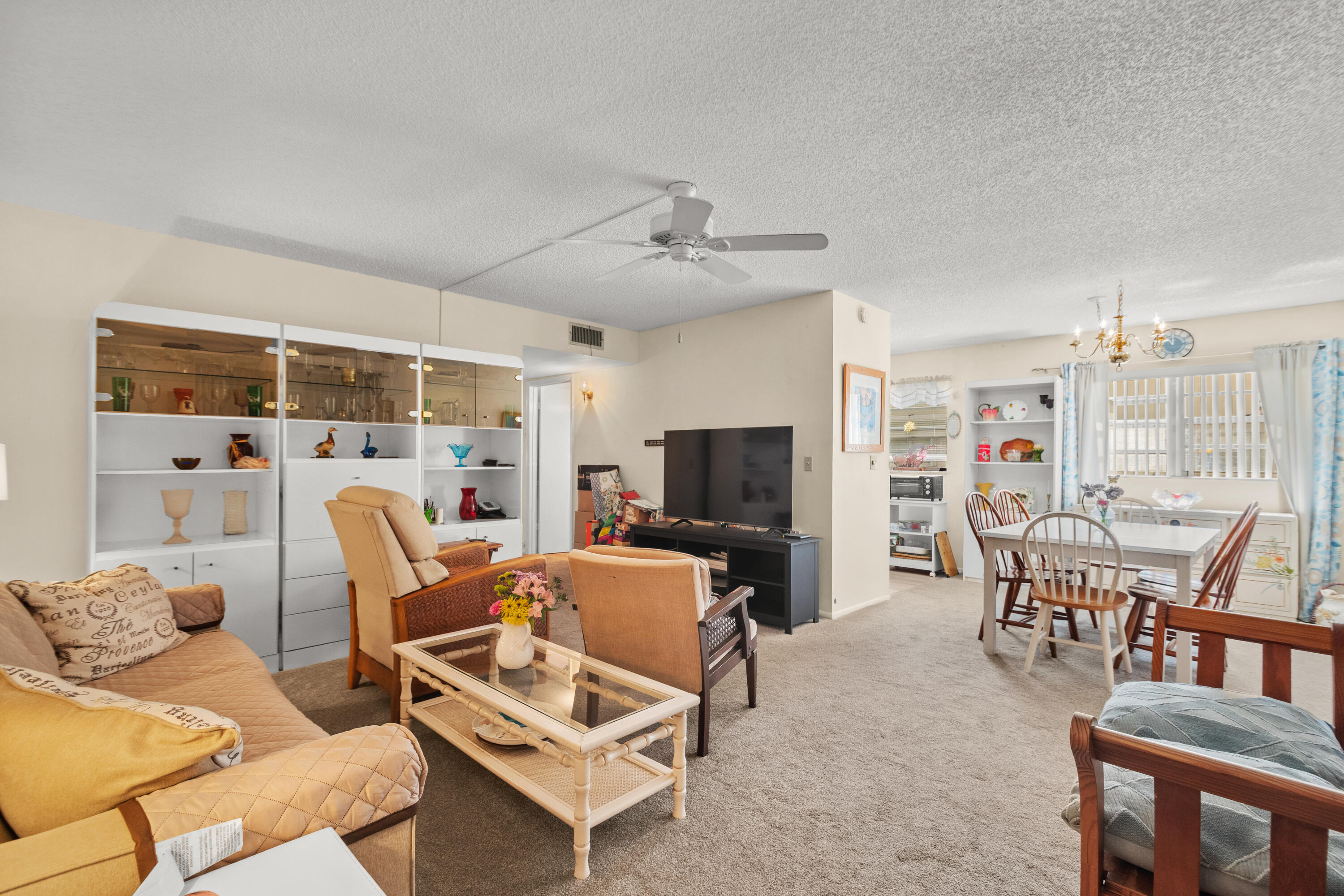 VISTA ROYALE PHASE IV BLDGS 83-111 - Residential