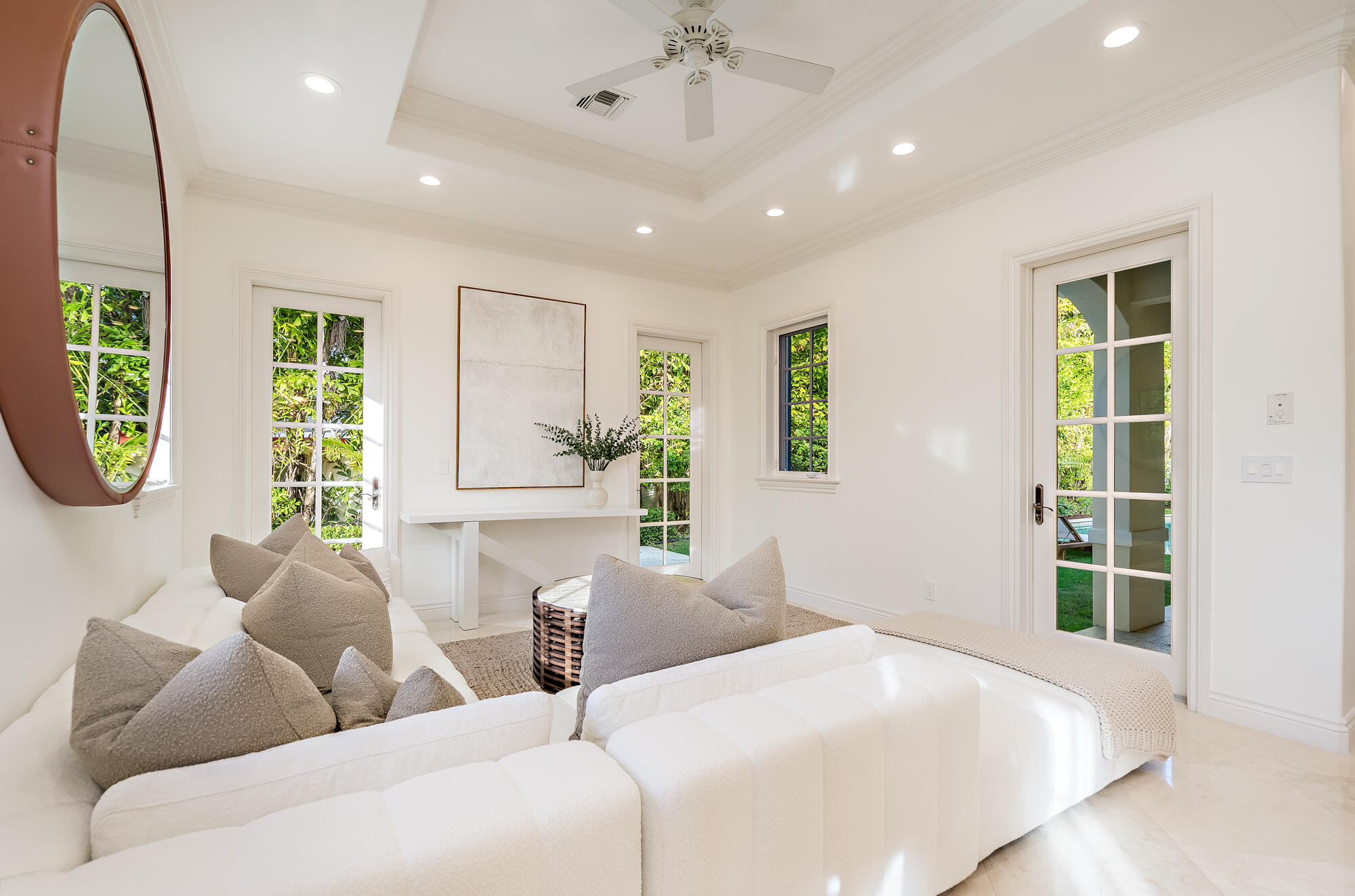 EL ENCANTO - Residential Lease