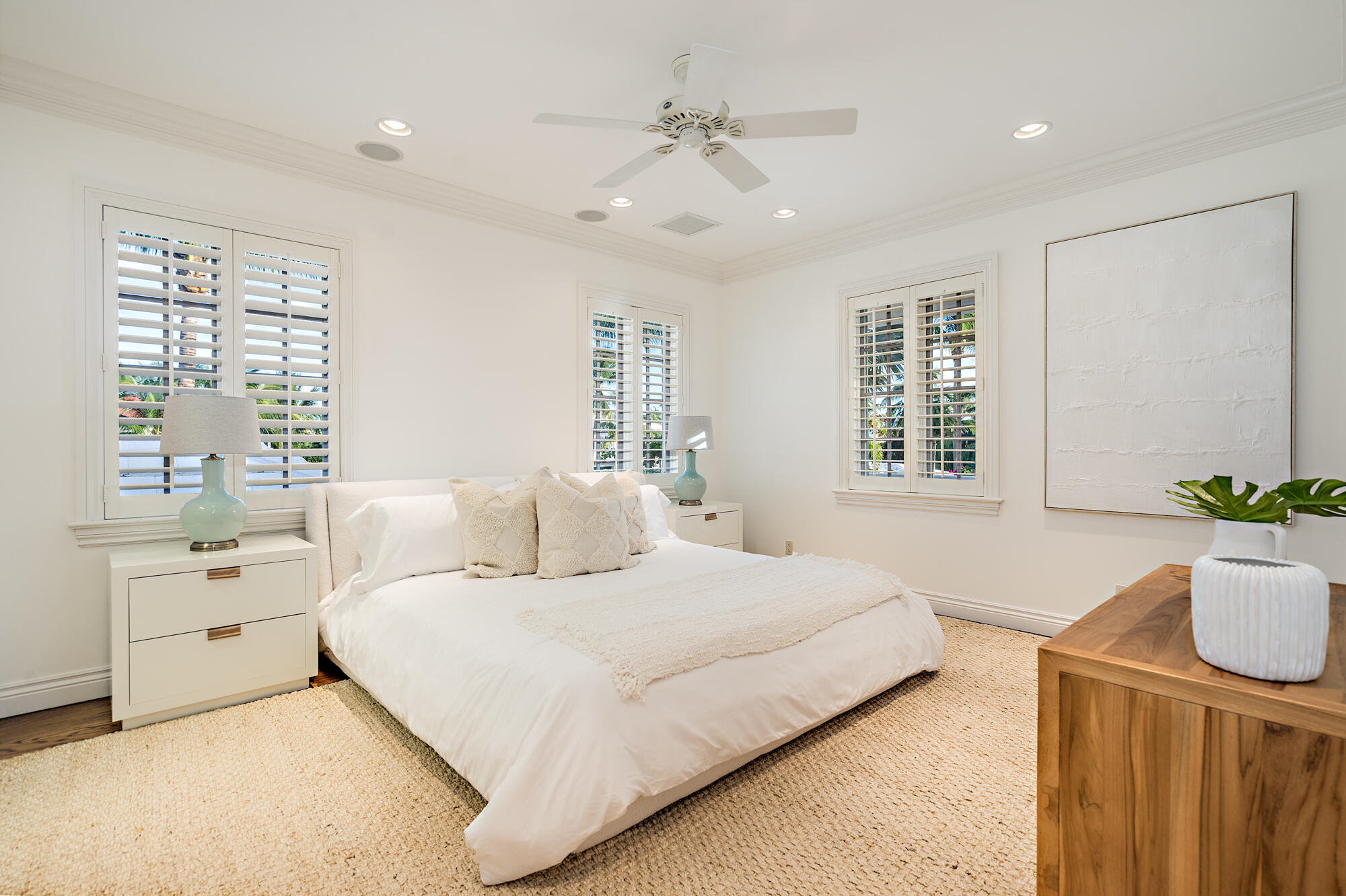 EL ENCANTO - Residential Lease