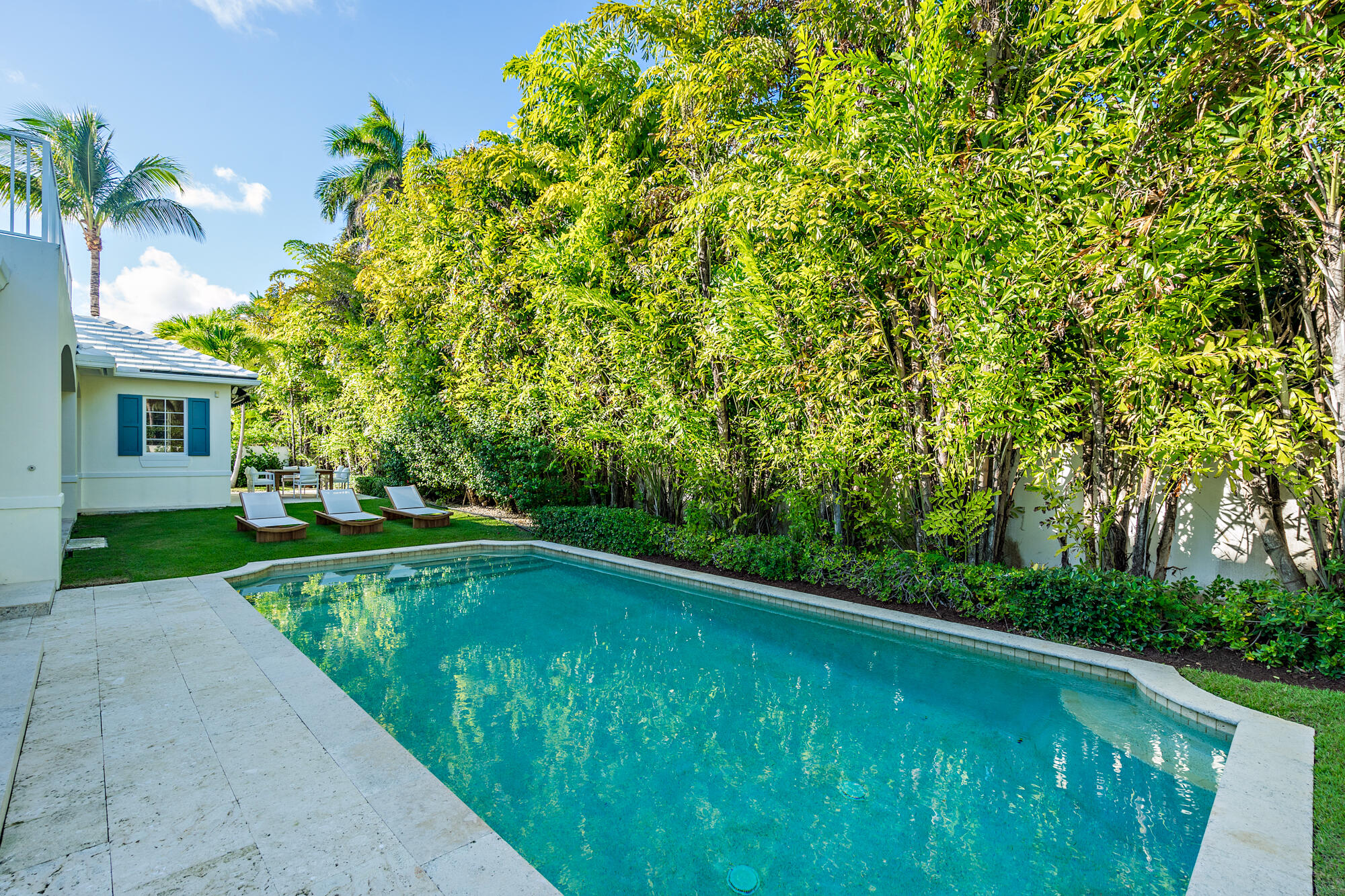 EL ENCANTO - Residential Lease