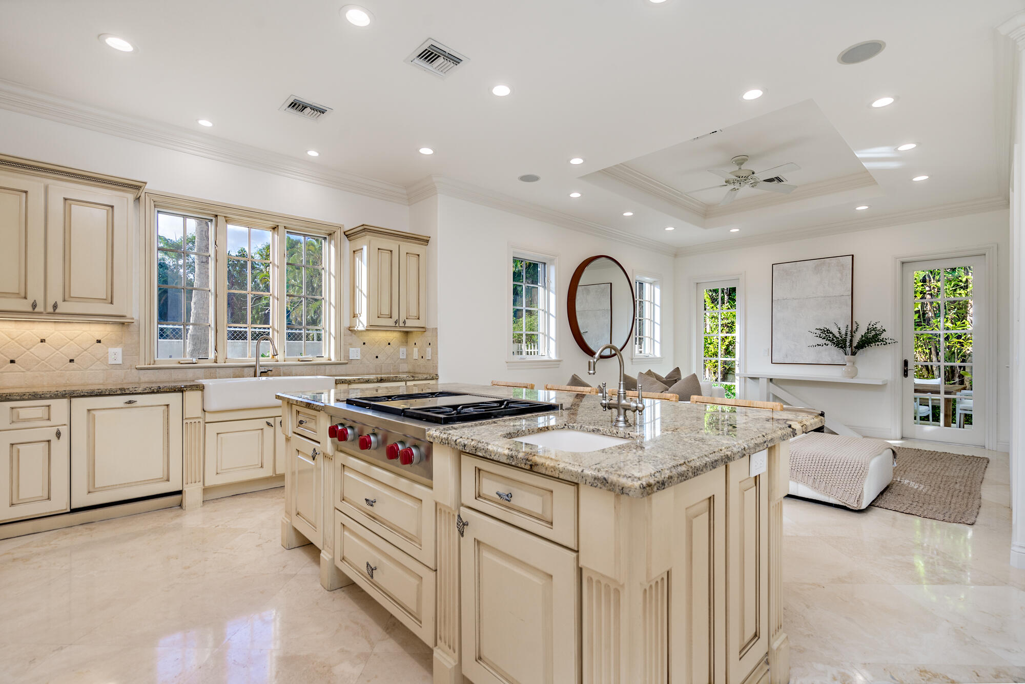 EL ENCANTO - Residential Lease