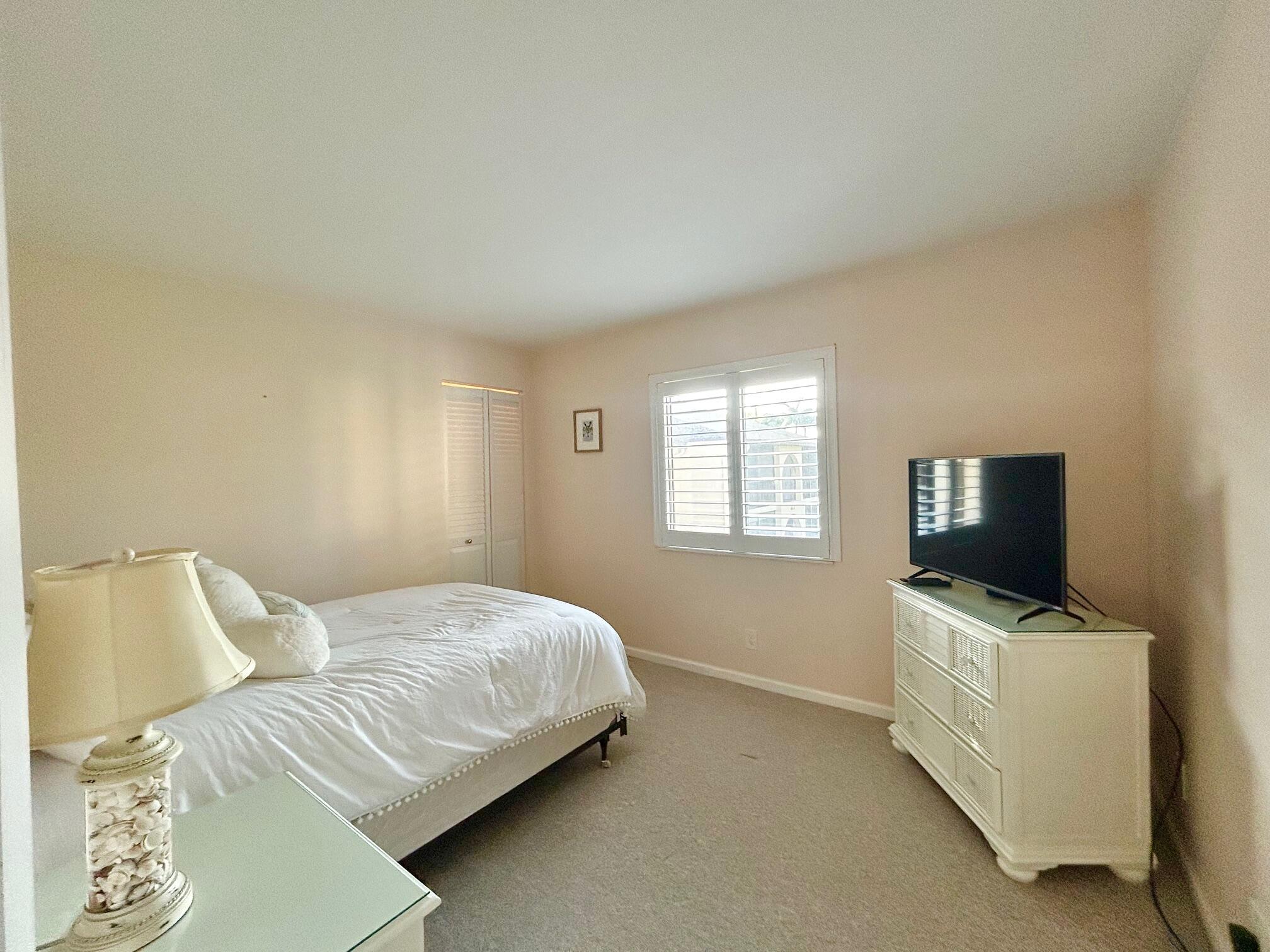 PINE RIDGE SOUTH IV CONDO - Residential Lease