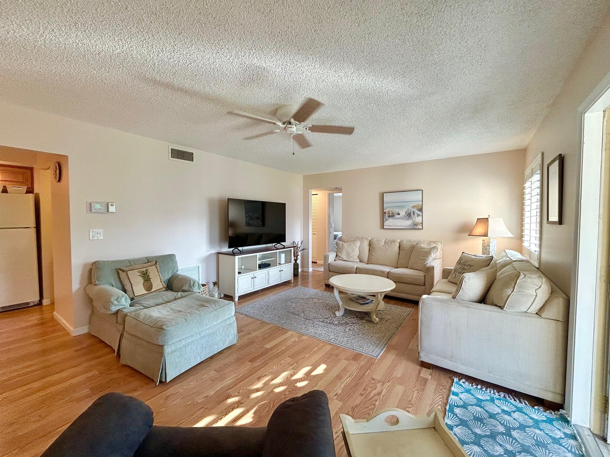 PINE RIDGE SOUTH IV CONDO - Residential Lease