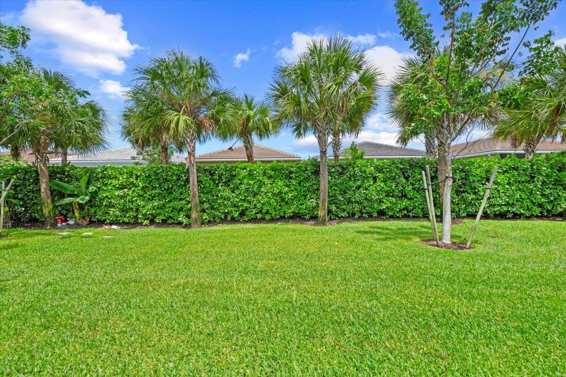 CRESSWIND PALM BEACH - Residential