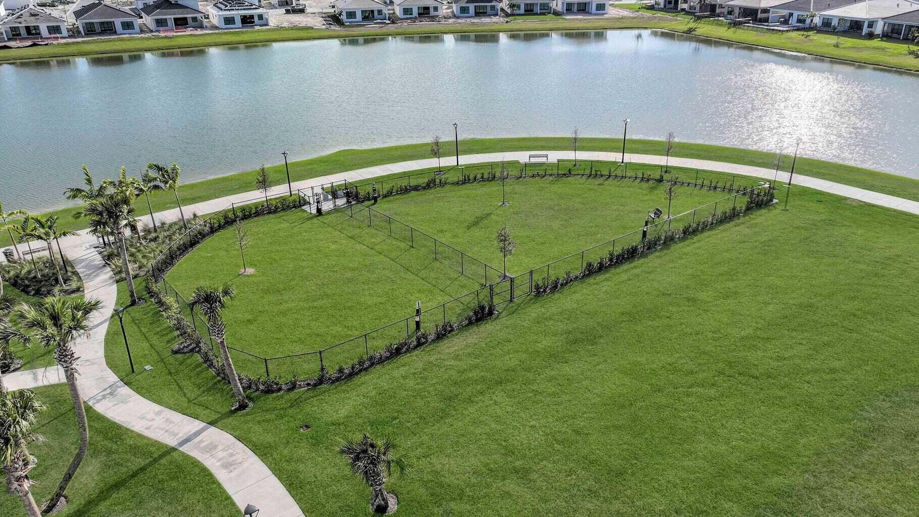 CRESSWIND PALM BEACH - Residential