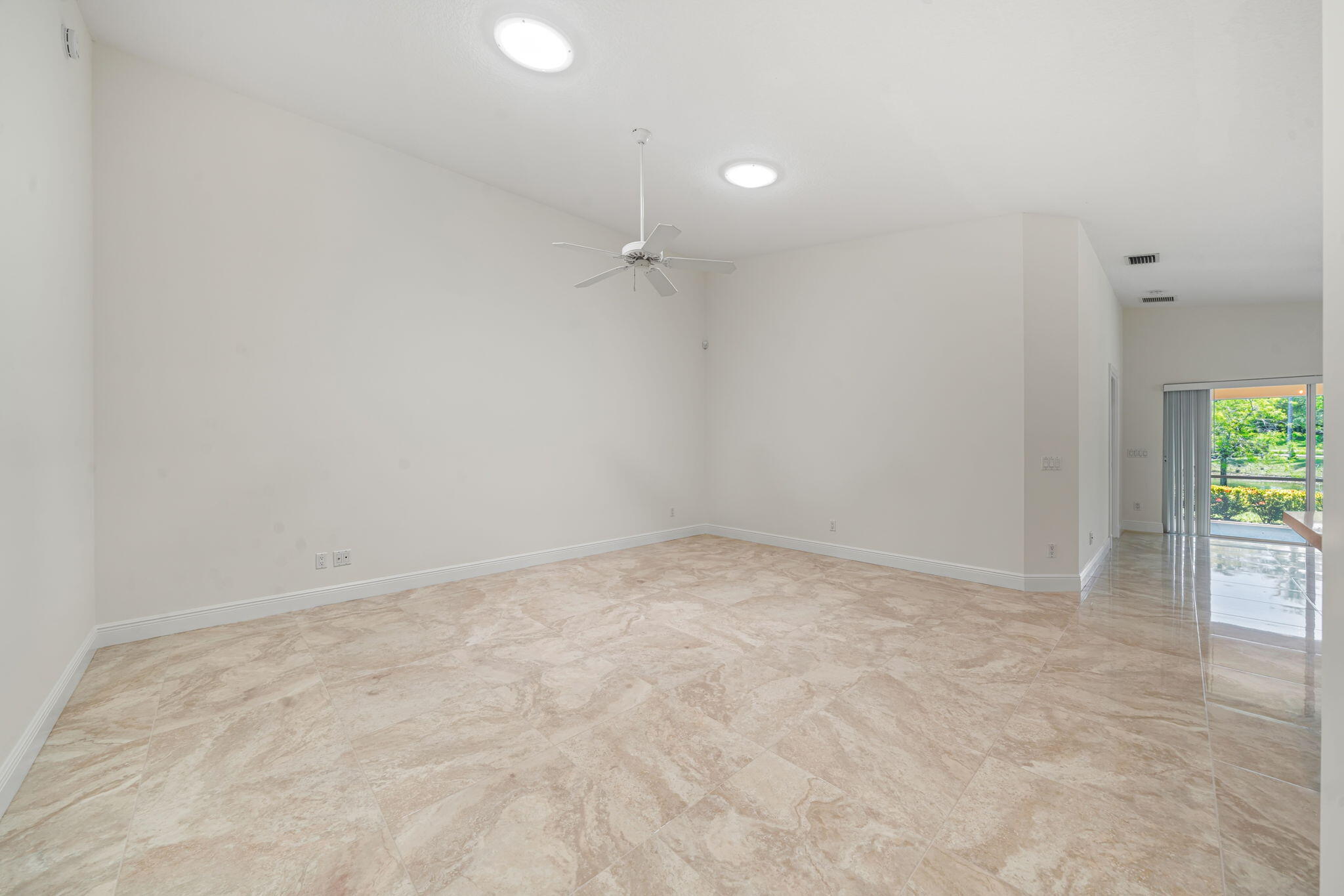 VILLAGEWALK OF WELLINGTON - Residential