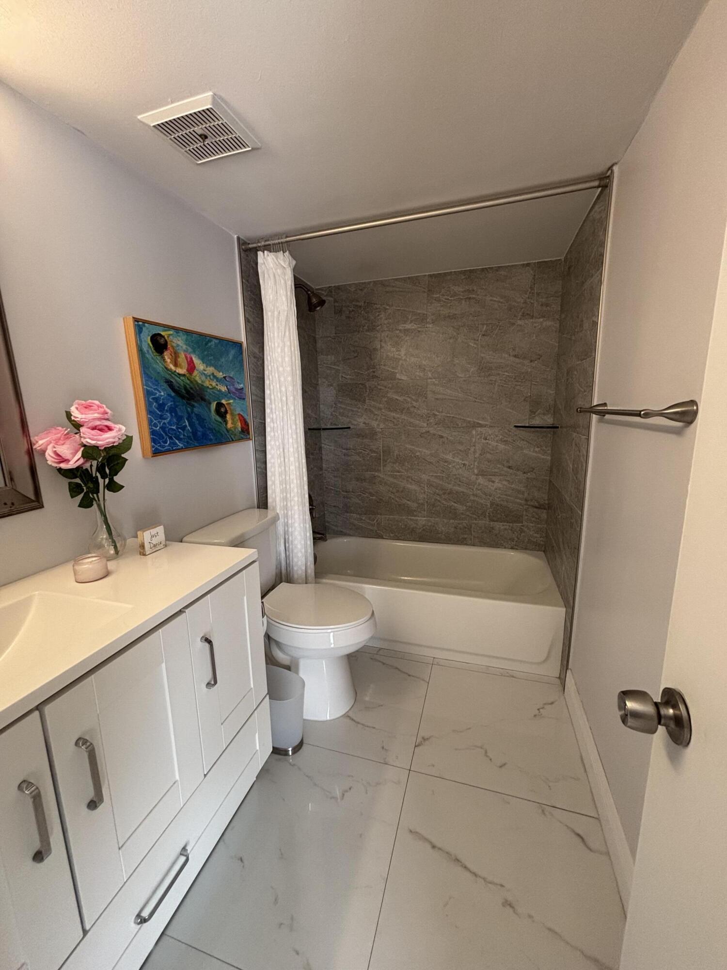 EARMAN VILLAS CONDO - Residential Lease