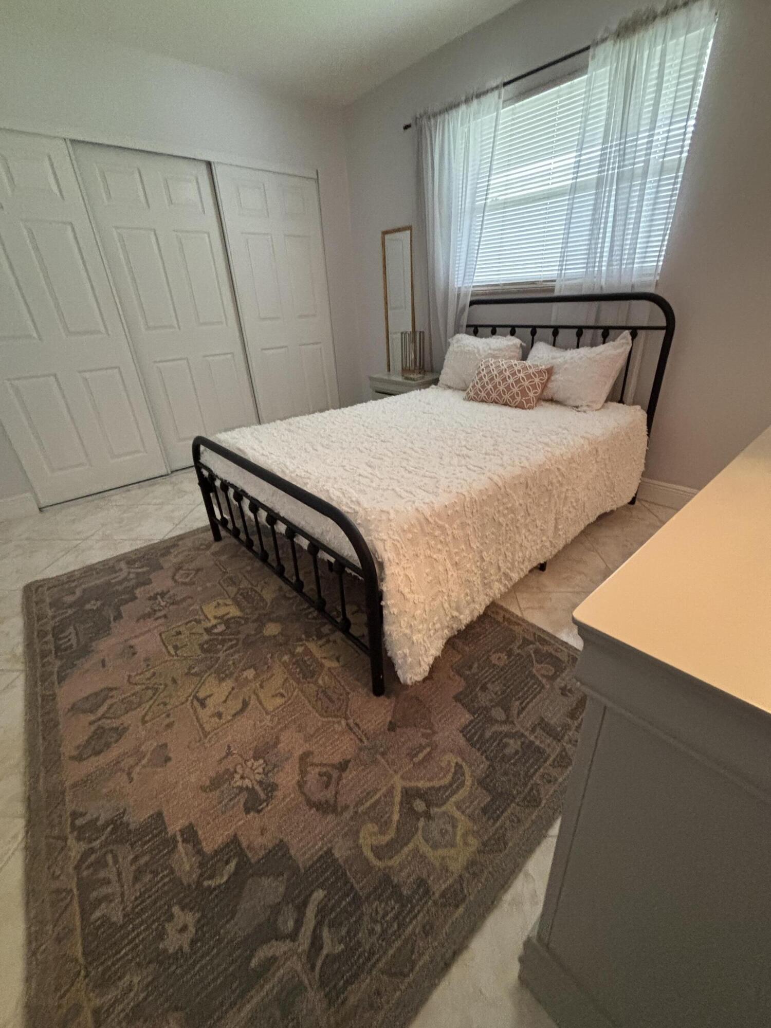 EARMAN VILLAS CONDO - Residential Lease