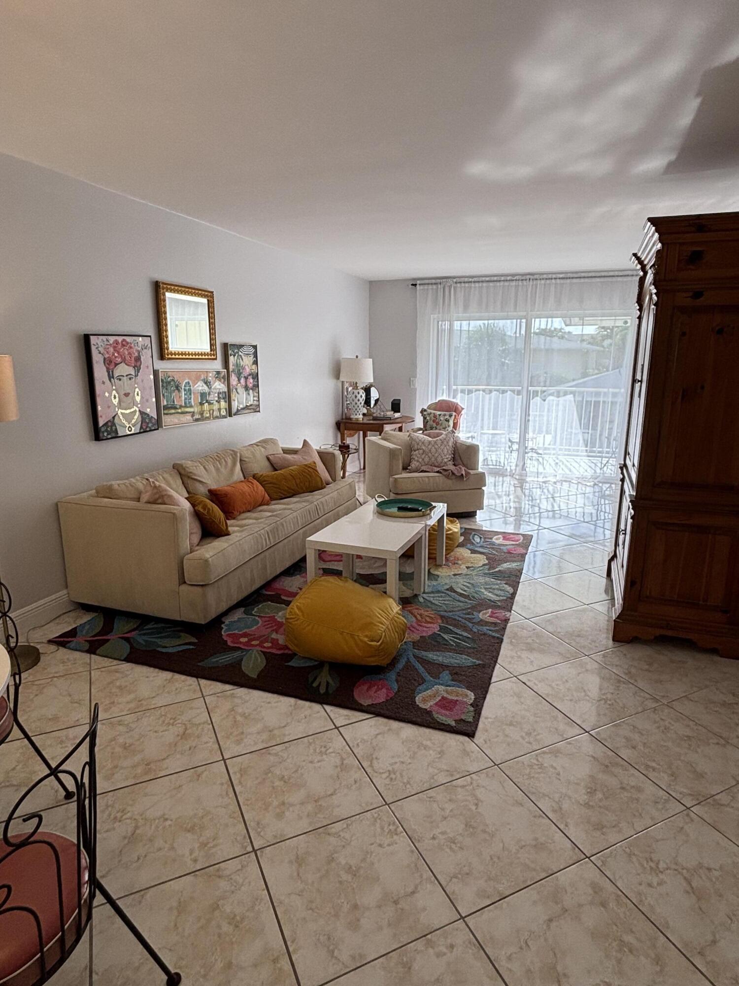 EARMAN VILLAS CONDO - Residential Lease