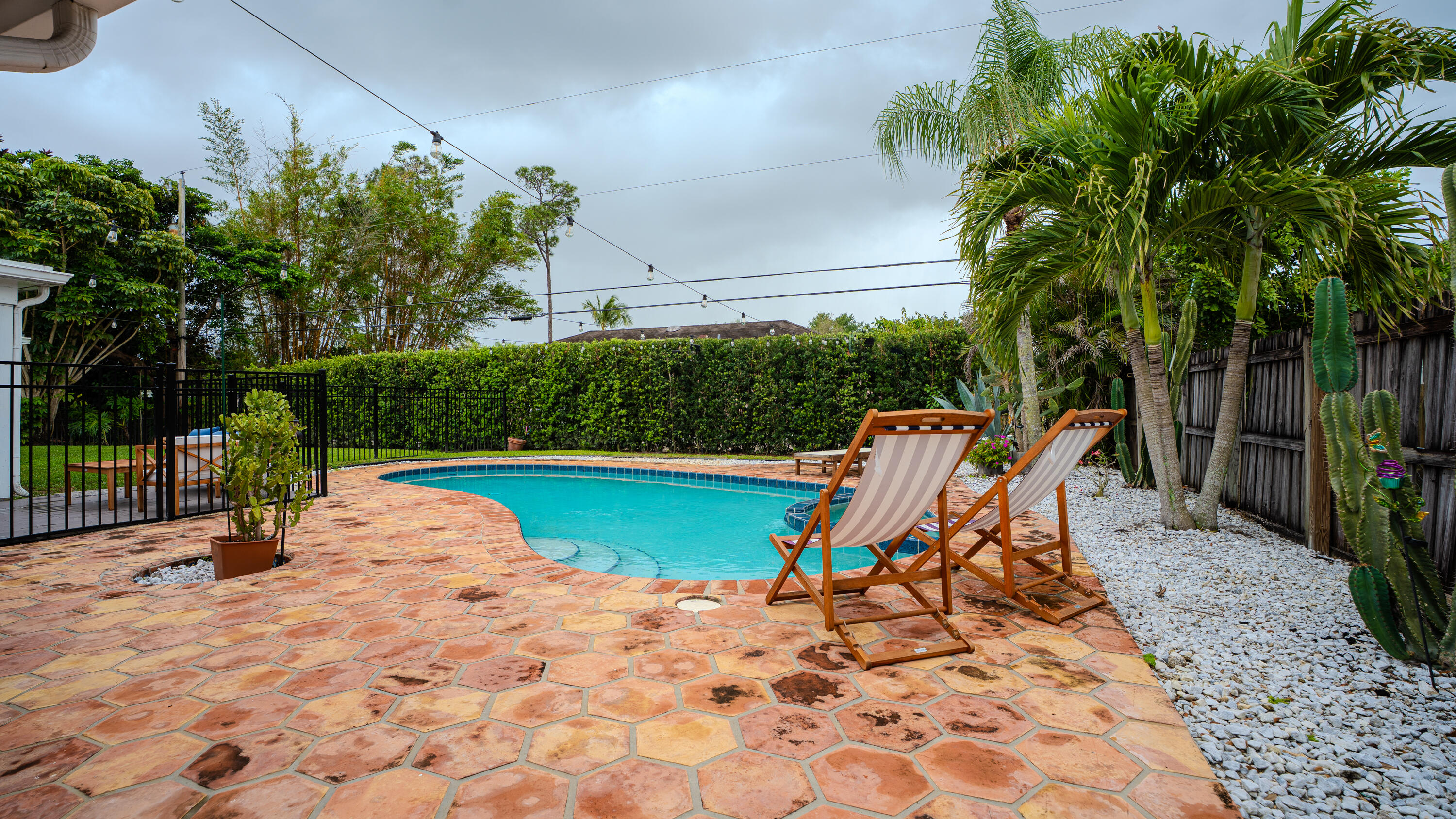 FLORIDA GARDENS 4 - Residential Lease