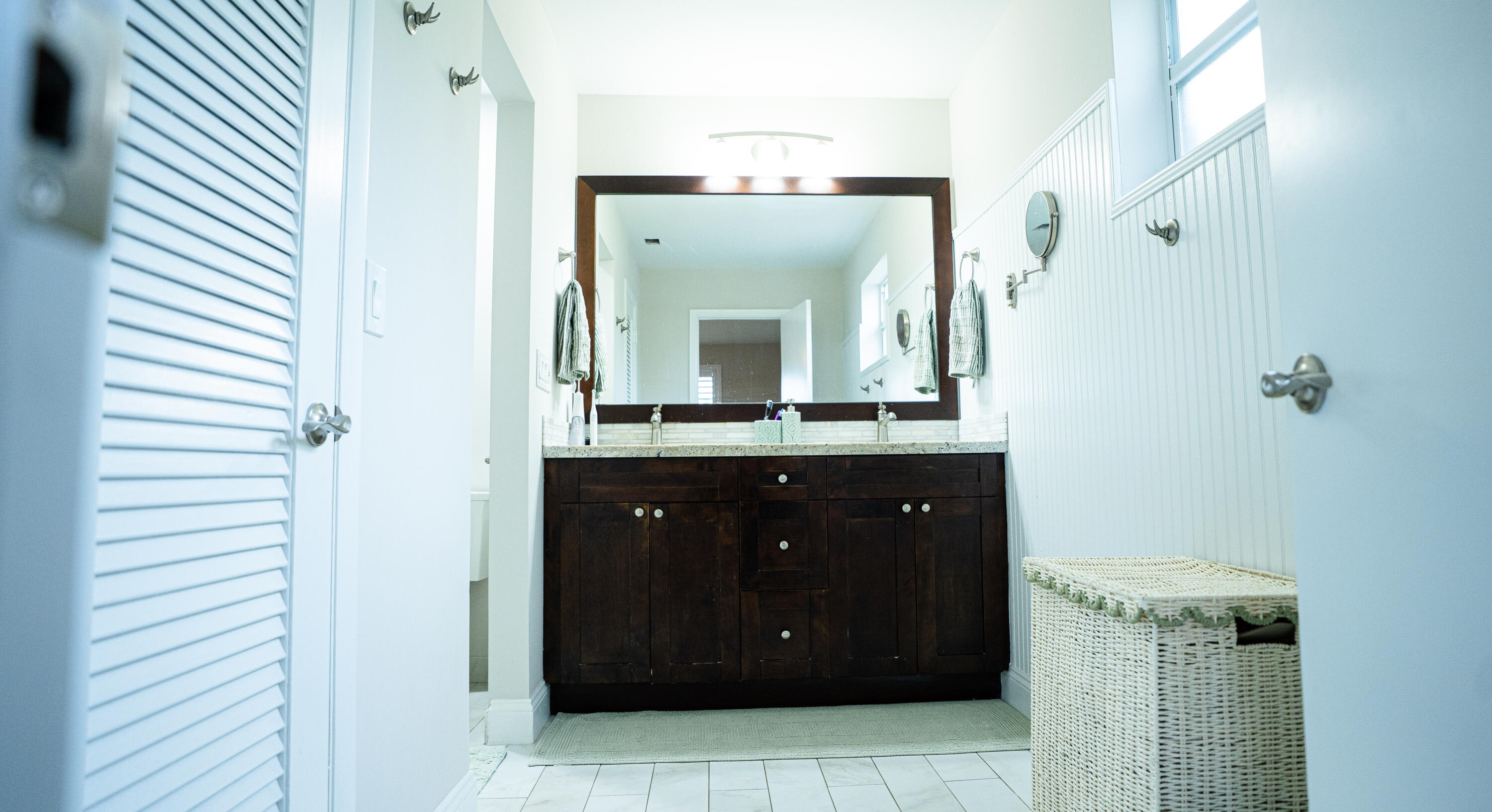 FLORIDA GARDENS 4 - Residential Lease