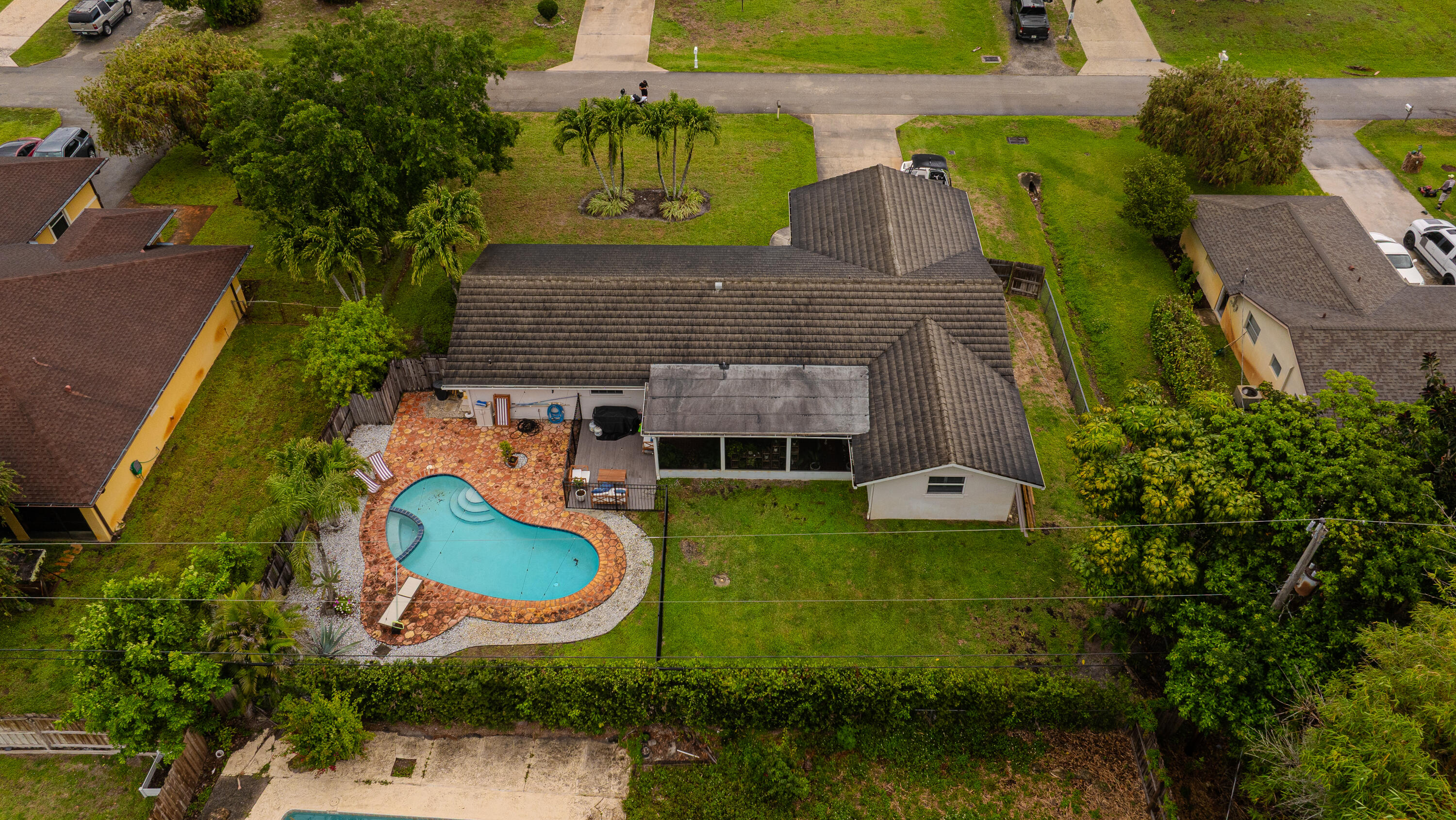 FLORIDA GARDENS 4 - Residential Lease
