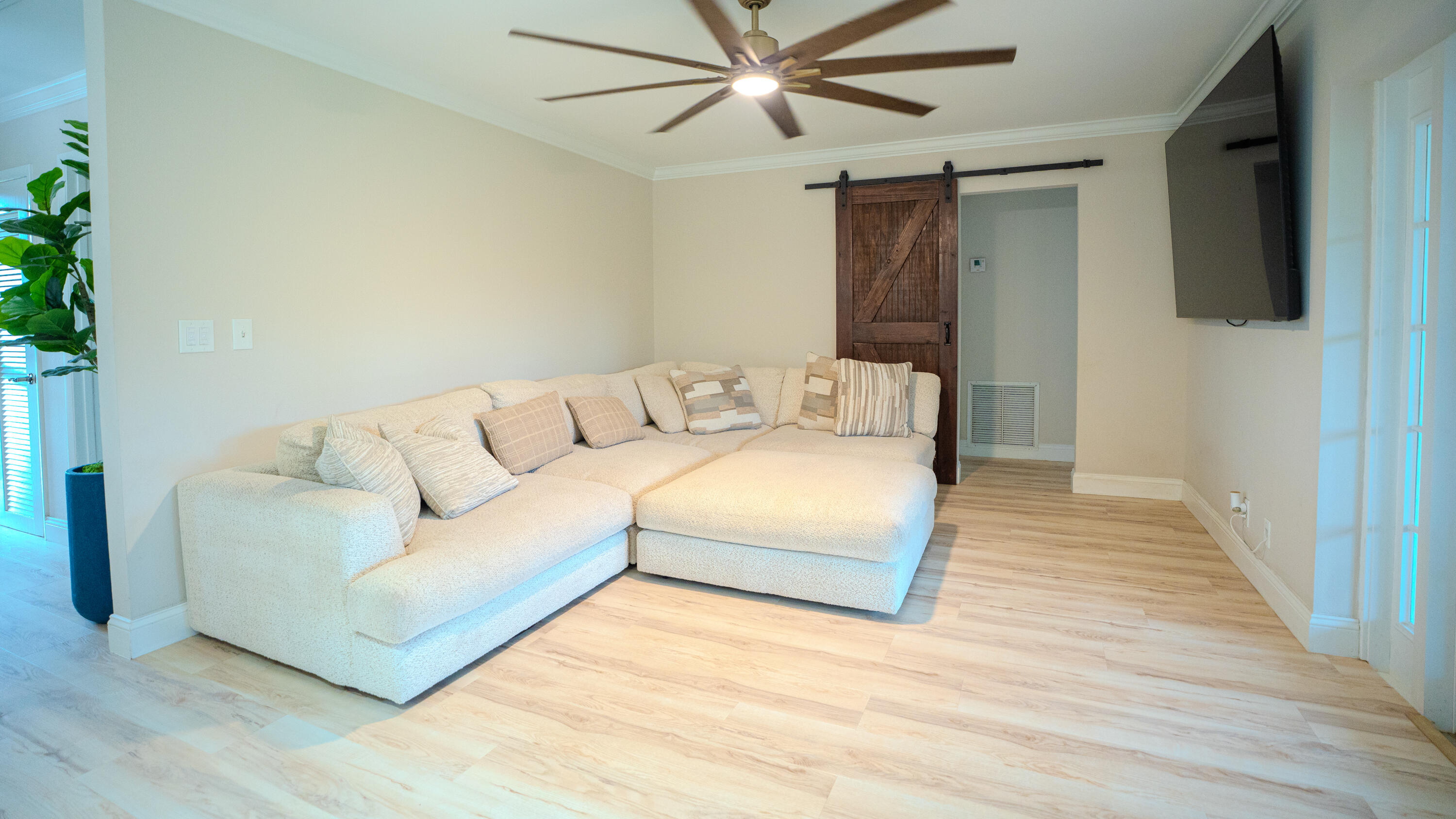 FLORIDA GARDENS 4 - Residential Lease