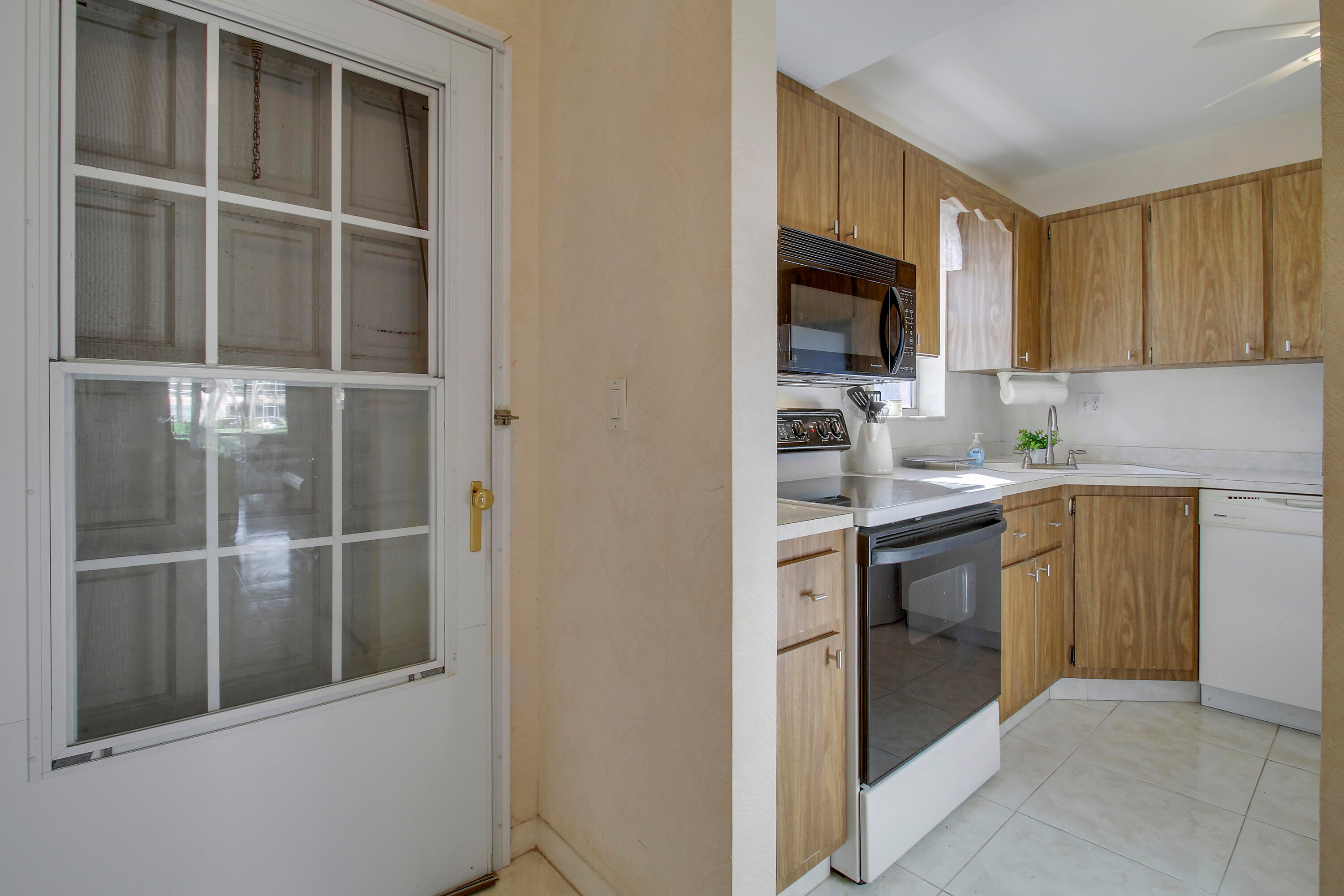 1989 SW PALM CITY Road C