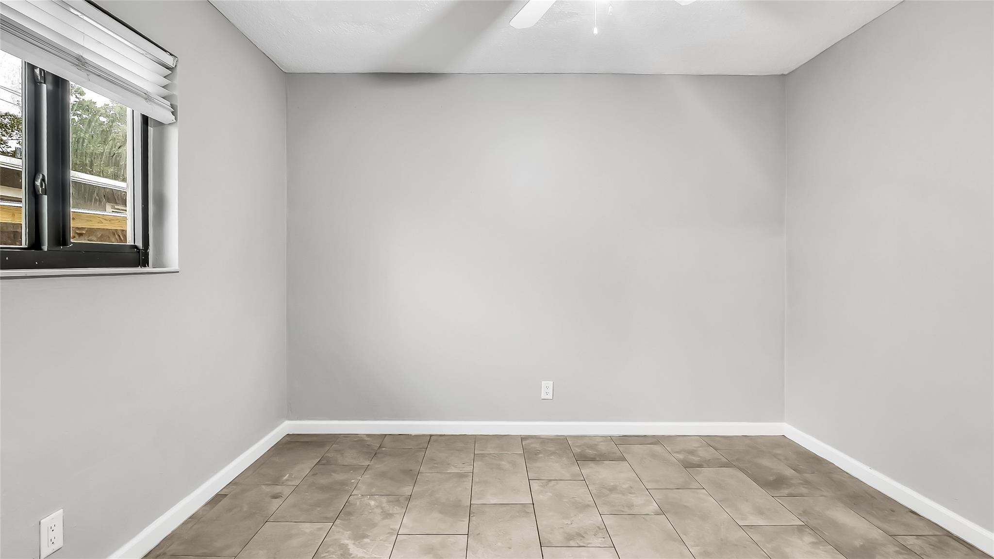 Woodlawn 11-28 B - Residential Income