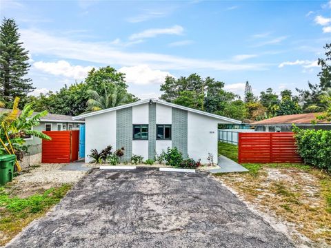 804 SW 28th Street Fort Lauderdale FL 33315