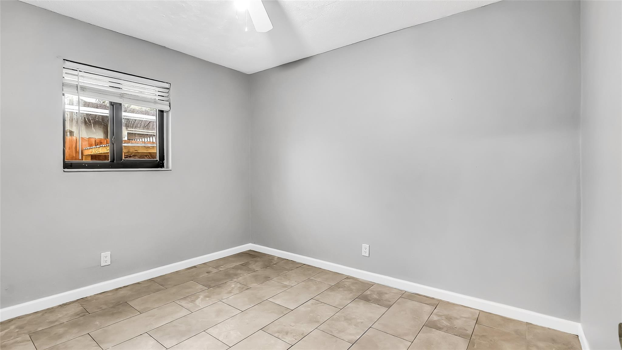 Woodlawn 11-28 B - Residential Income