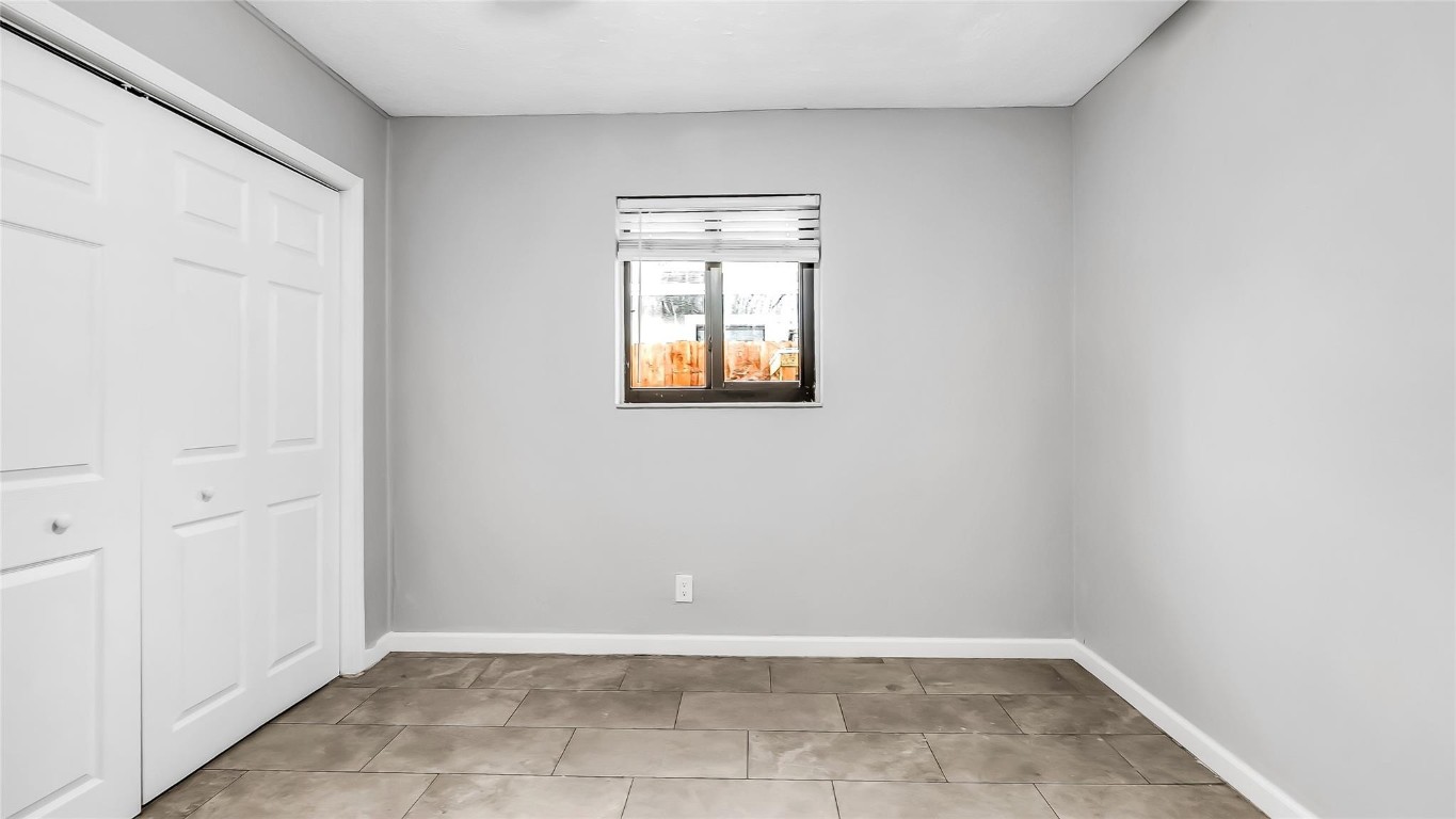 Woodlawn 11-28 B - Residential Income