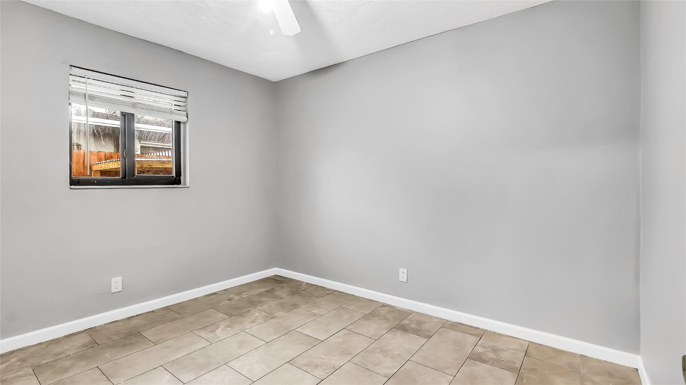 Woodlawn 11-28 B - Residential Income