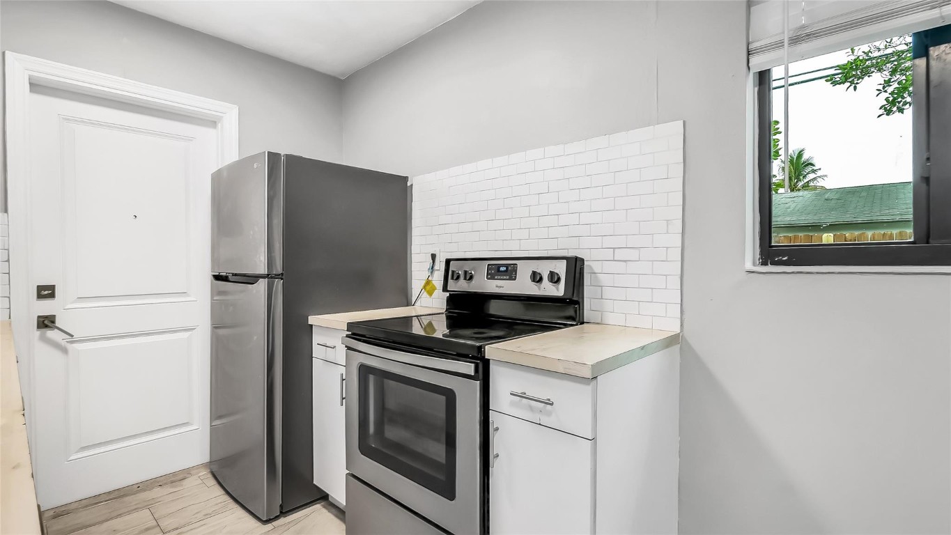 Woodlawn 11-28 B - Residential Income