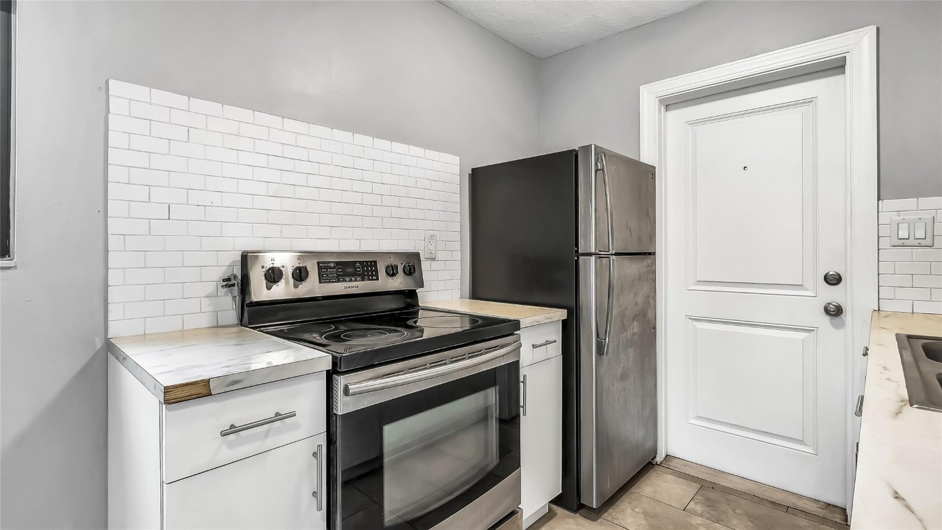 Woodlawn 11-28 B - Residential Income