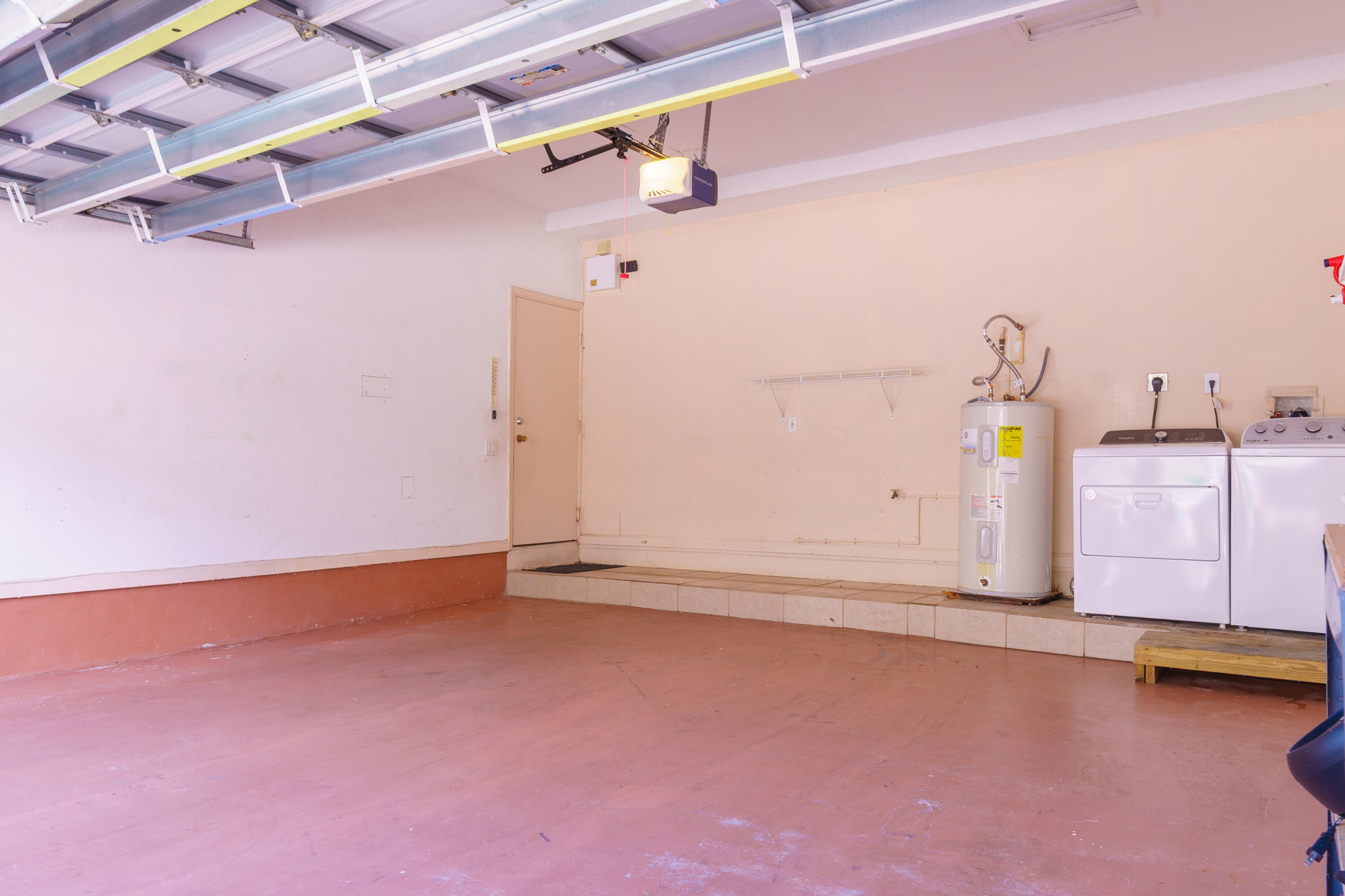 KENSINGTON MANOR - Residential