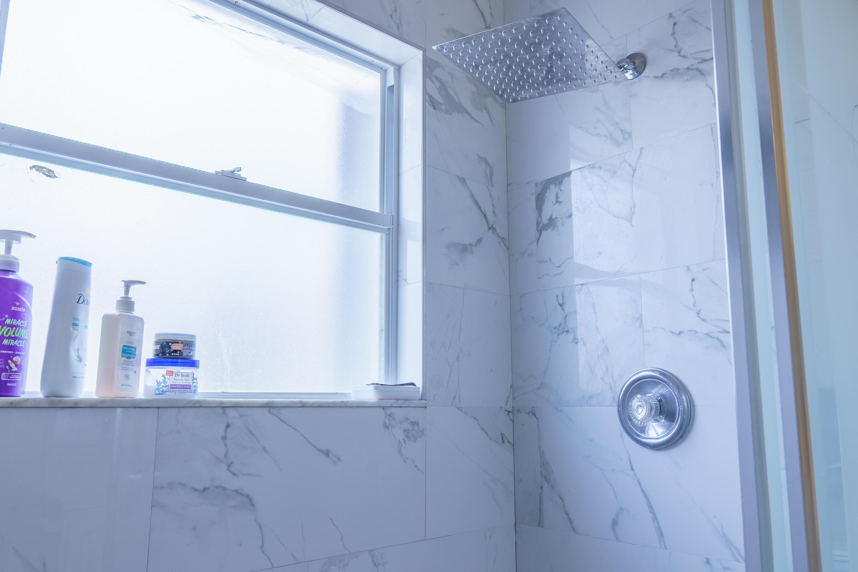 KENSINGTON MANOR - Residential