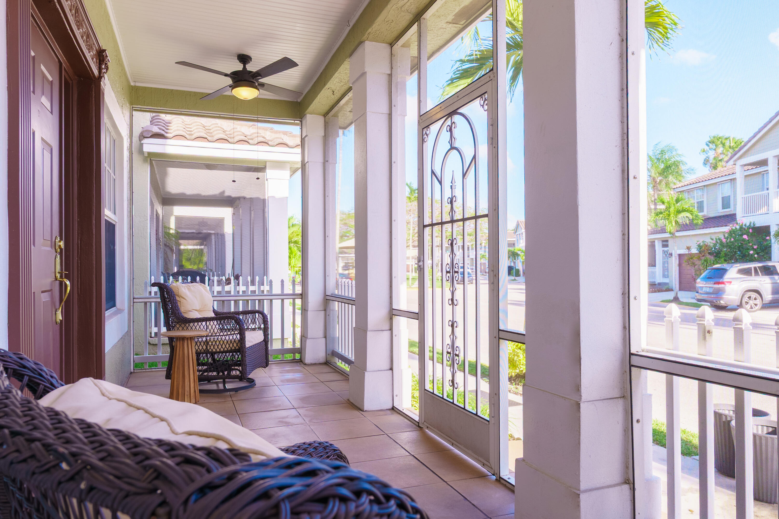 KENSINGTON MANOR - Residential