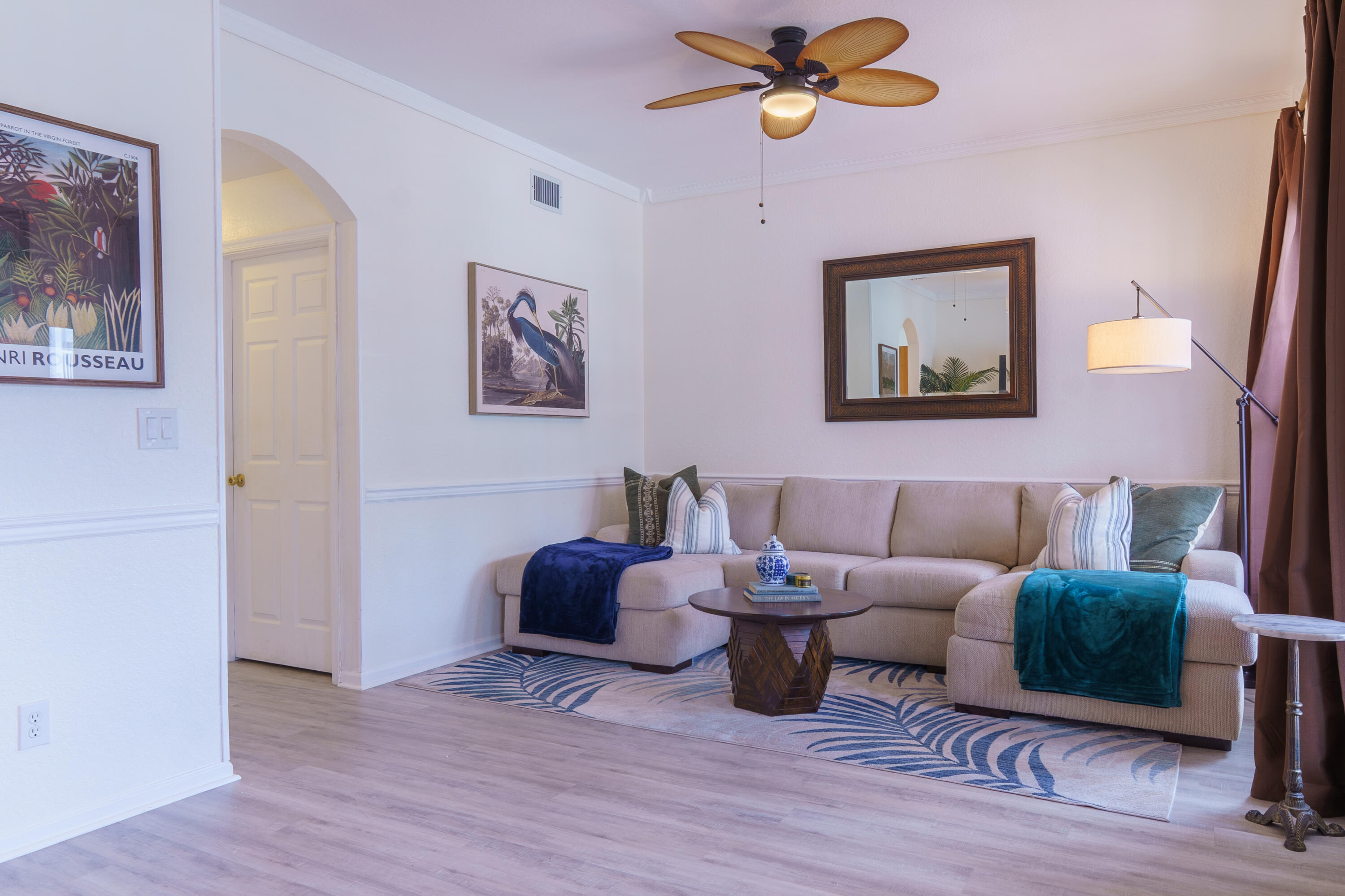 KENSINGTON MANOR - Residential