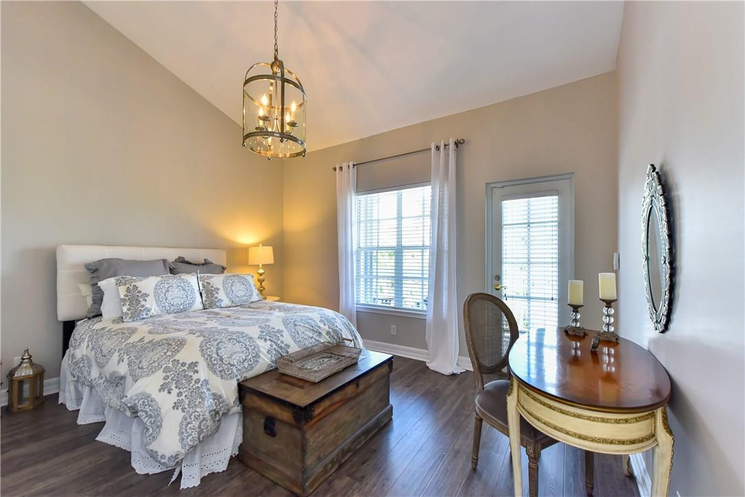 Islander Townhomes - Residential