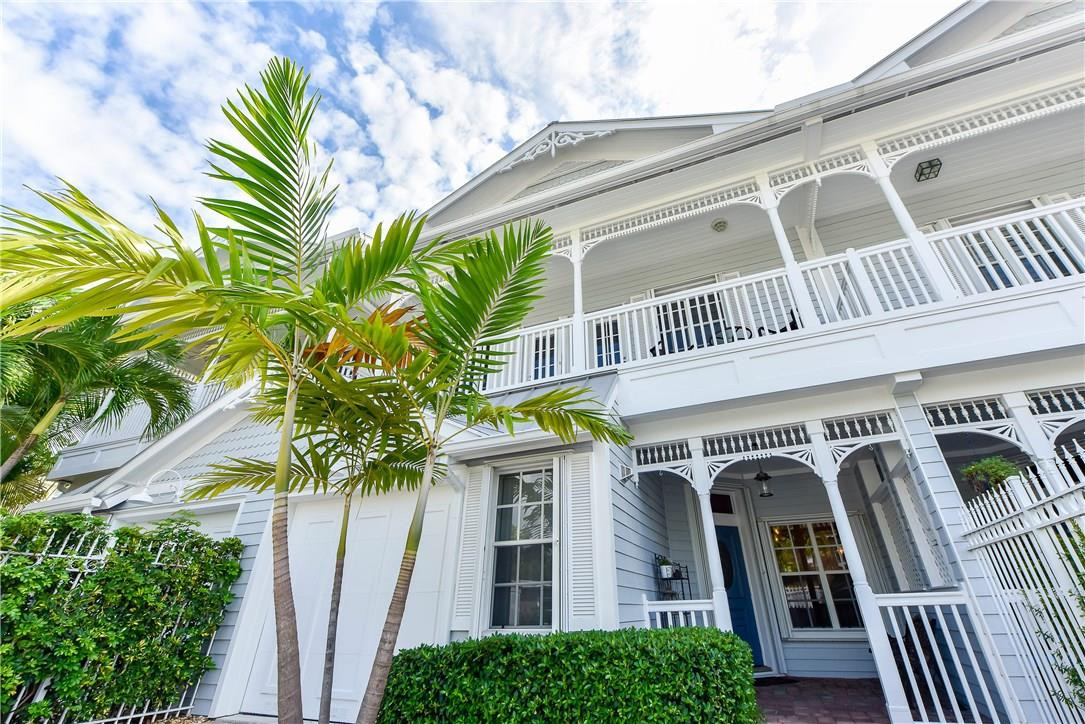 Islander Townhomes - Residential