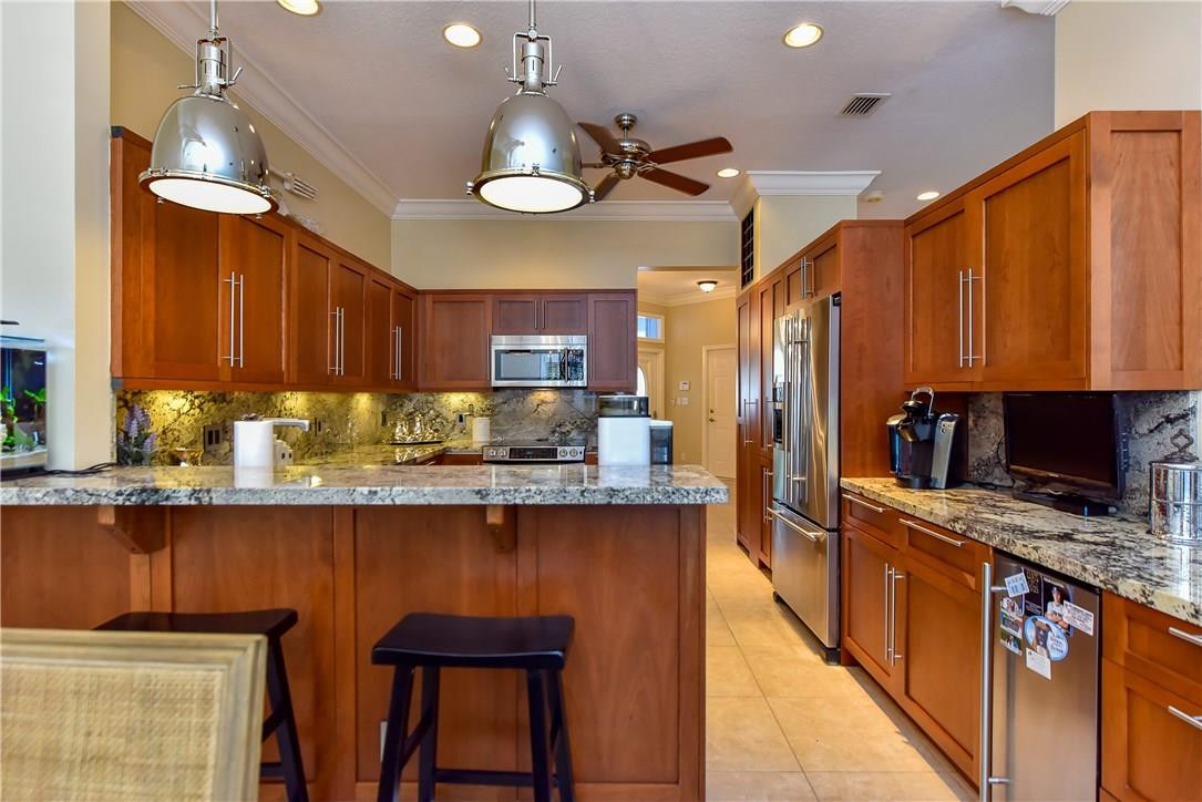 Islander Townhomes - Residential