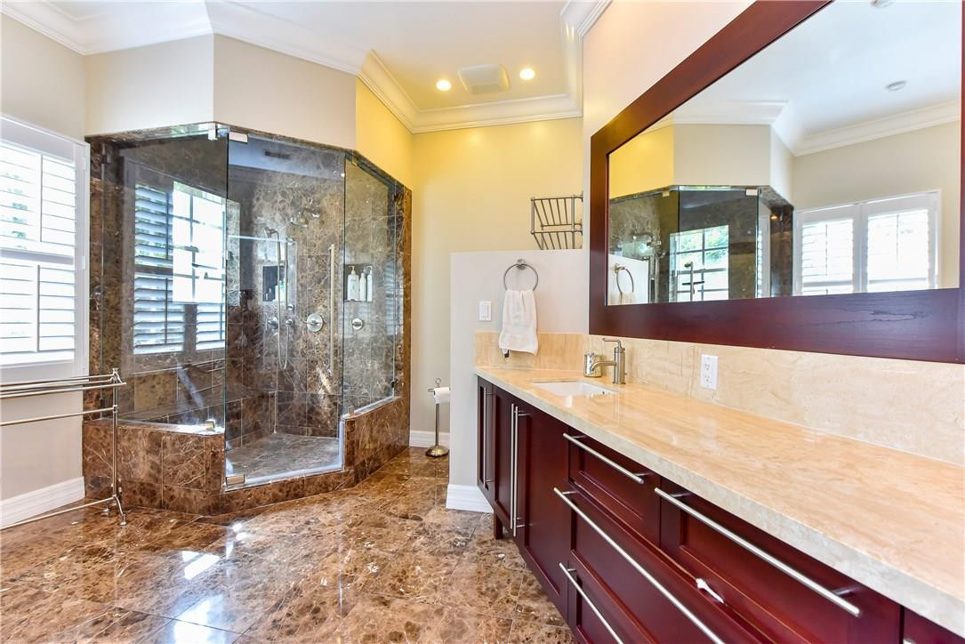 Islander Townhomes - Residential