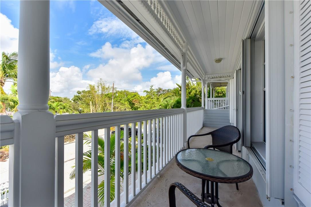 Islander Townhomes - Residential