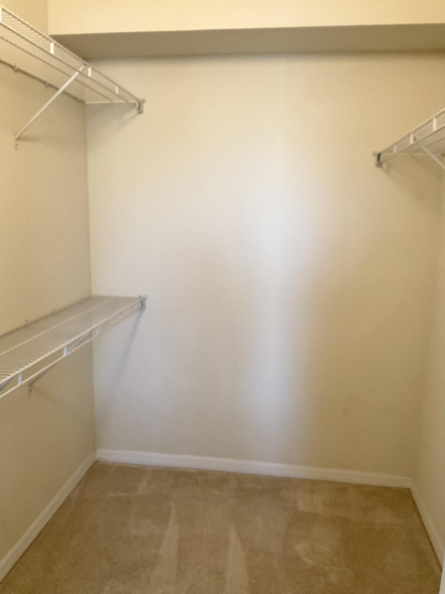 VILLAS AT EMERALD DUNES CONDO - Residential Lease