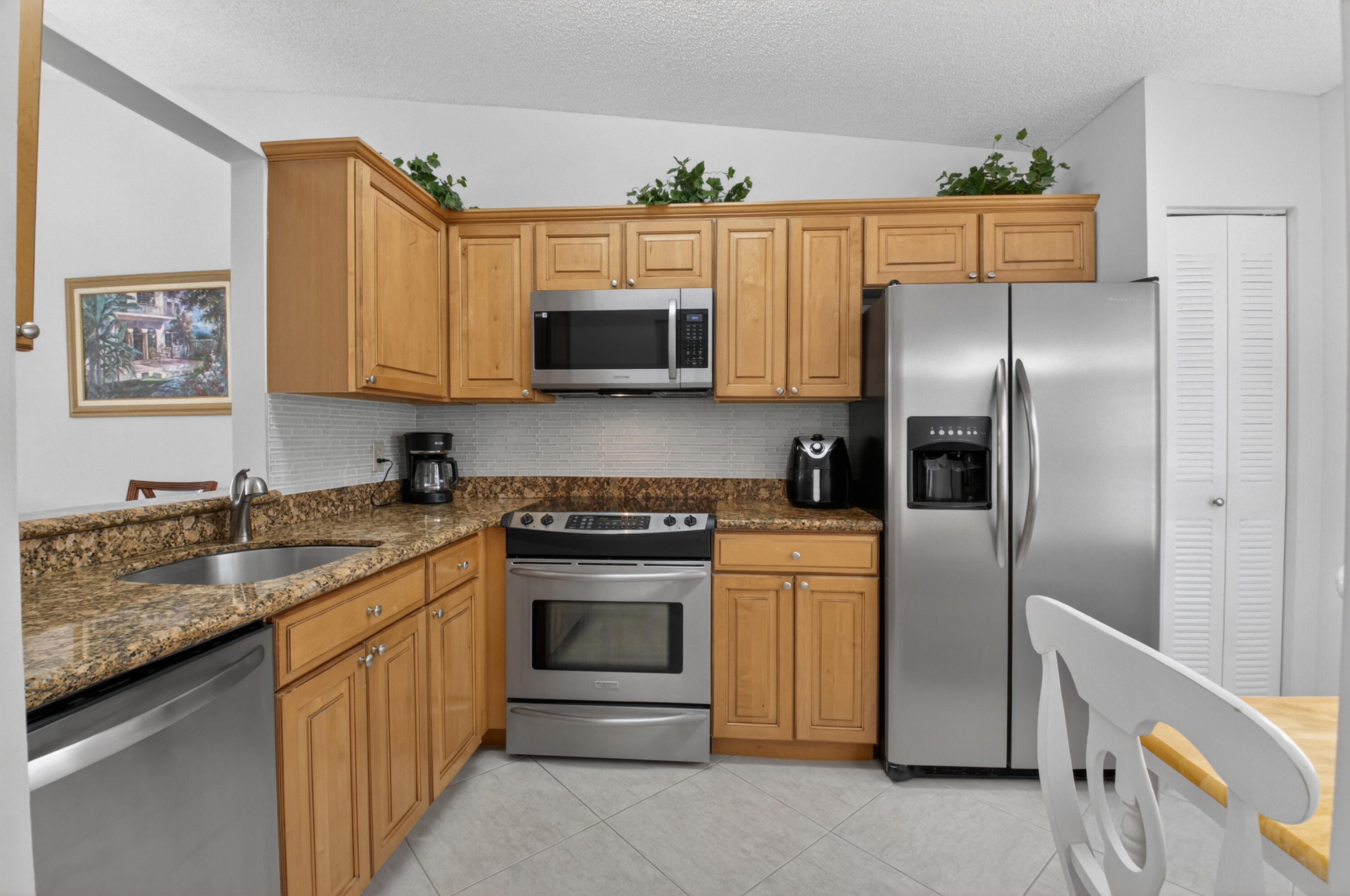 WHISPER WALK/GREENLEAF - Residential