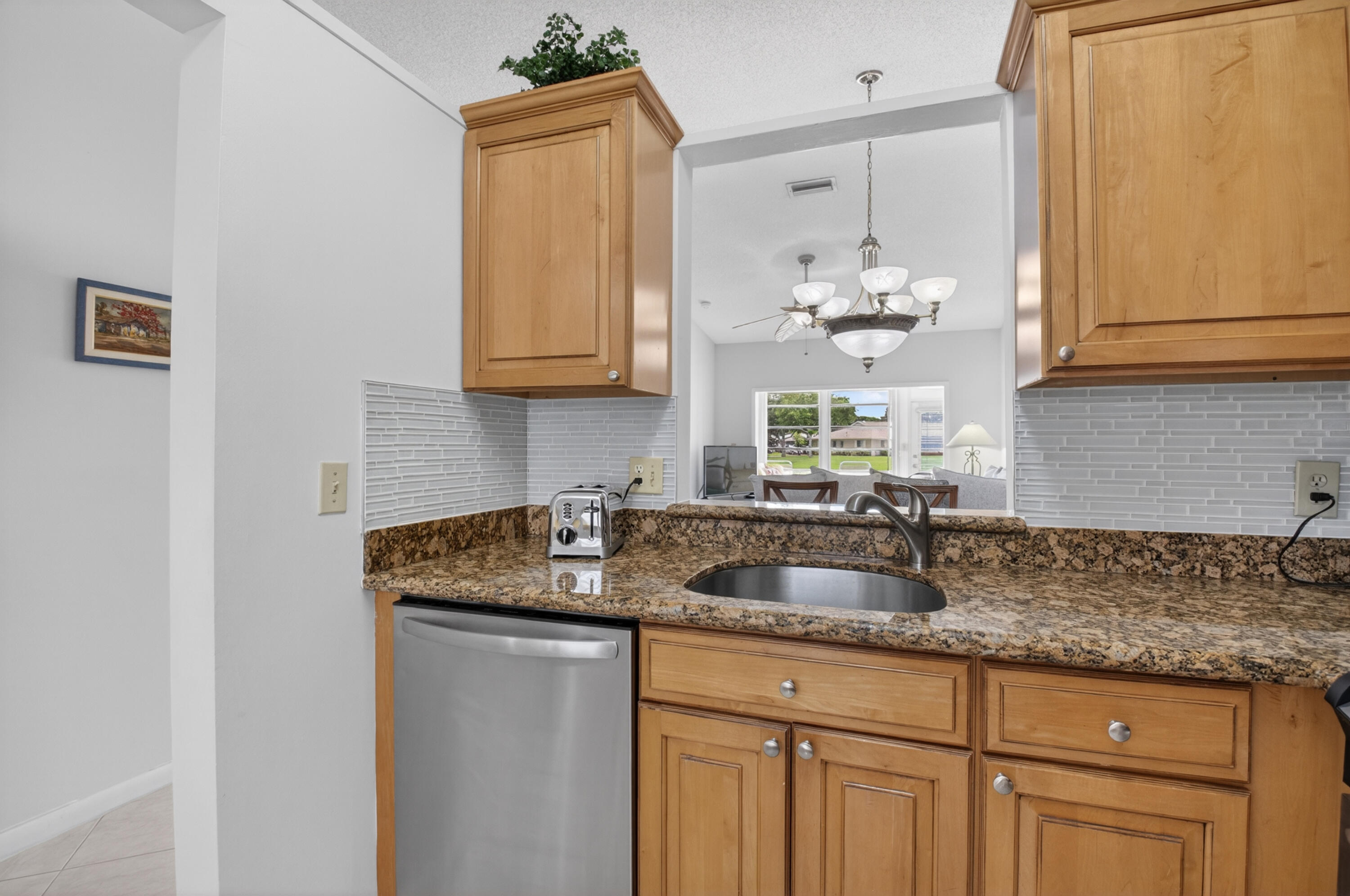 WHISPER WALK/GREENLEAF - Residential
