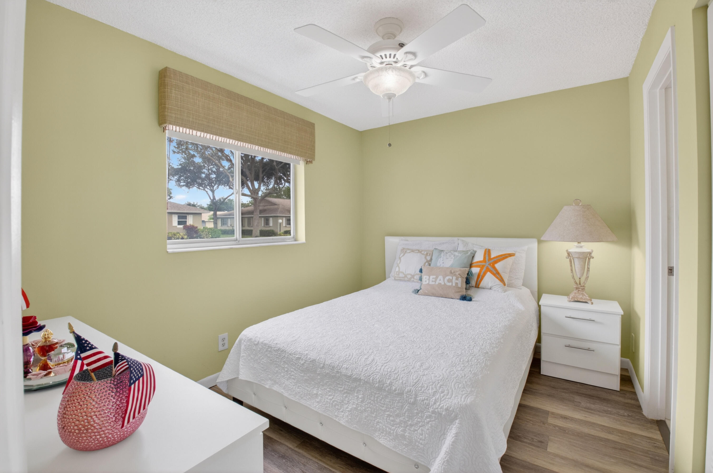 WHISPER WALK/GREENLEAF - Residential