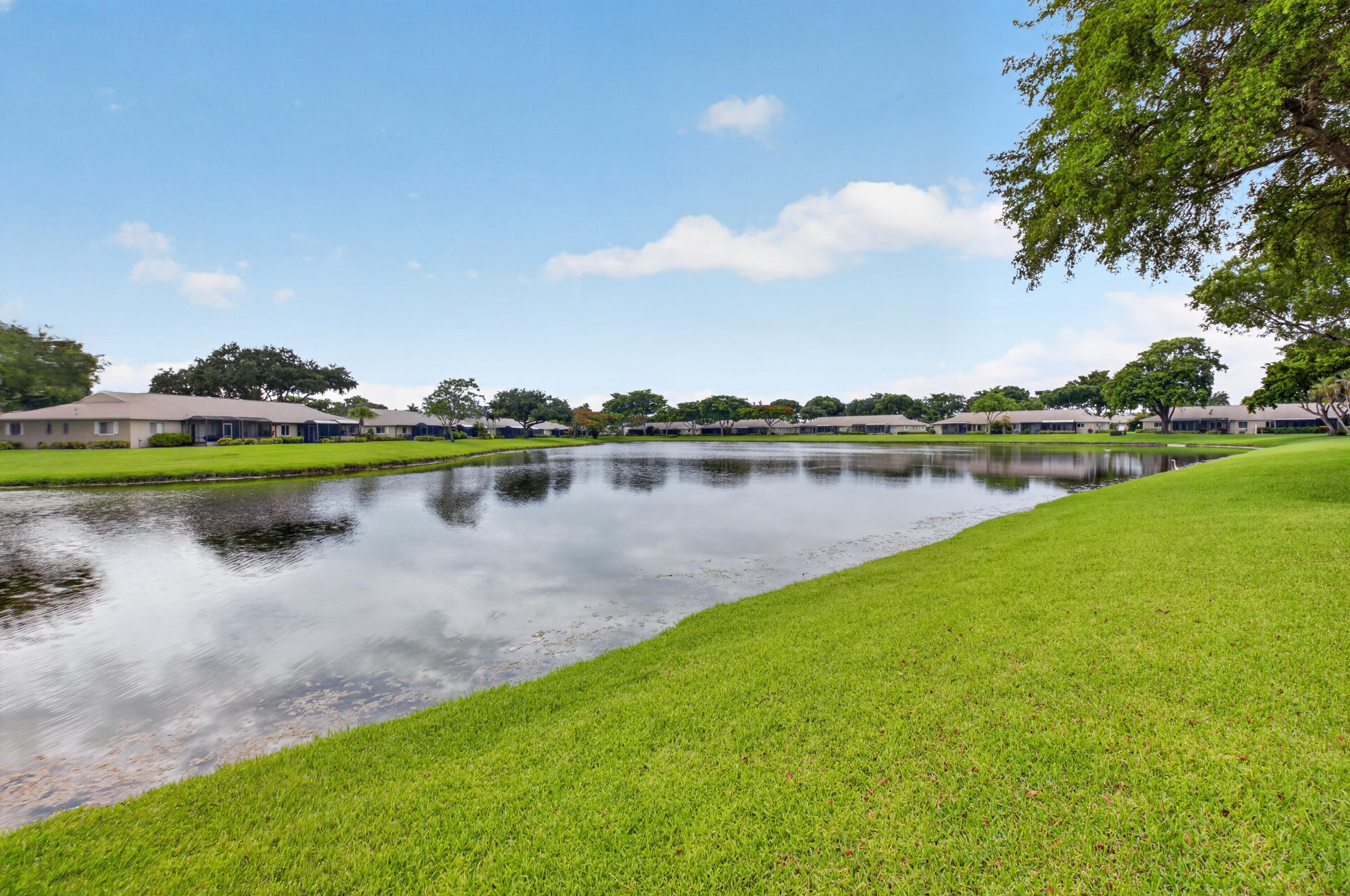 WHISPER WALK/GREENLEAF - Residential