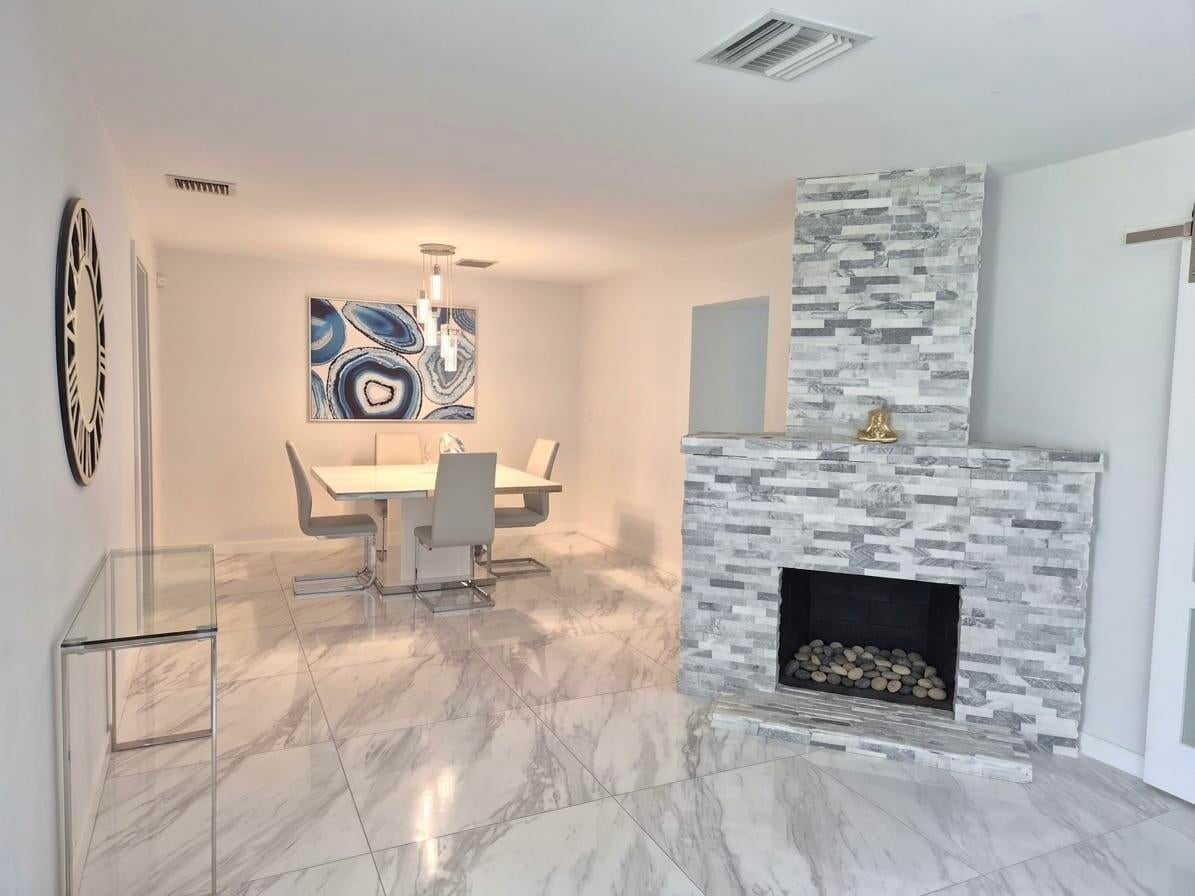1029 OMAR Road