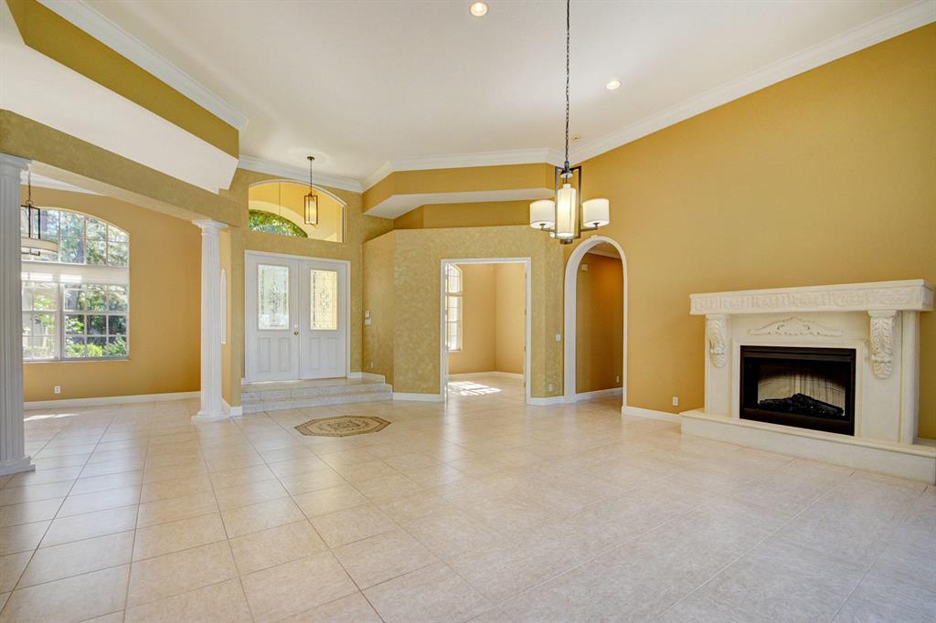 STONEWAL ESTATES - Residential