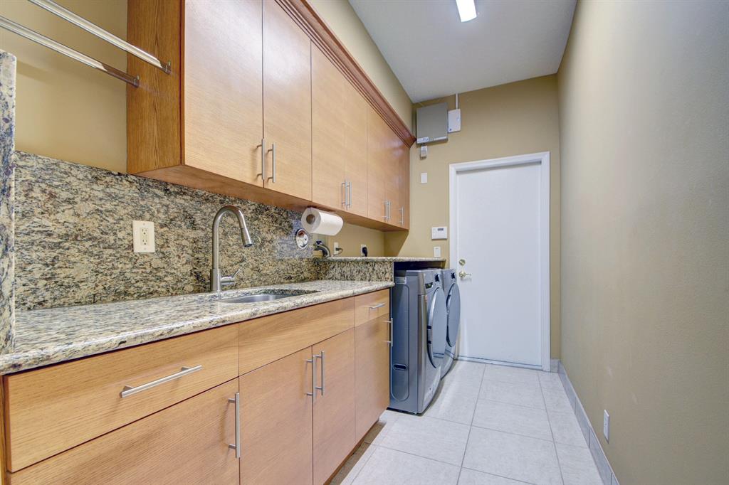 STONEWAL ESTATES - Residential