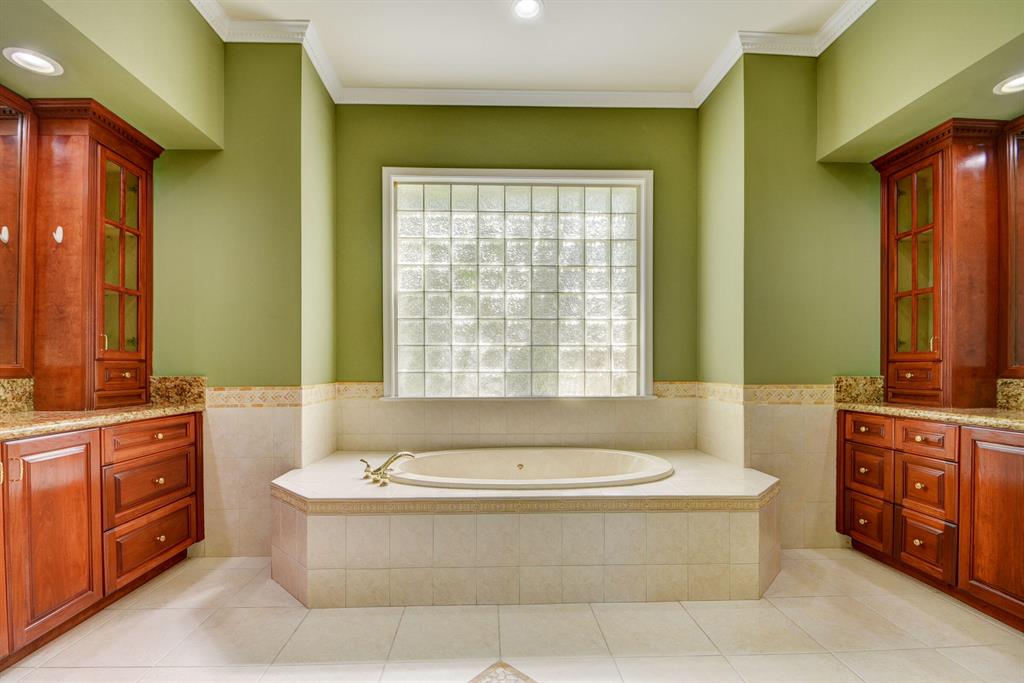 STONEWAL ESTATES - Residential