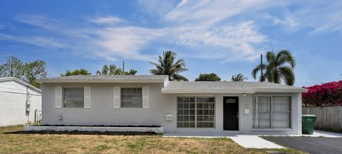Single Family Residence in Fort Lauderdale FL 4840 12TH CT.jpg